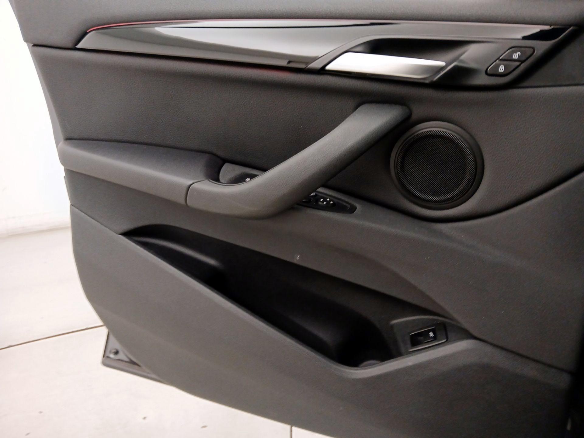 Thumbnail: 2020 BMW X1 - 12