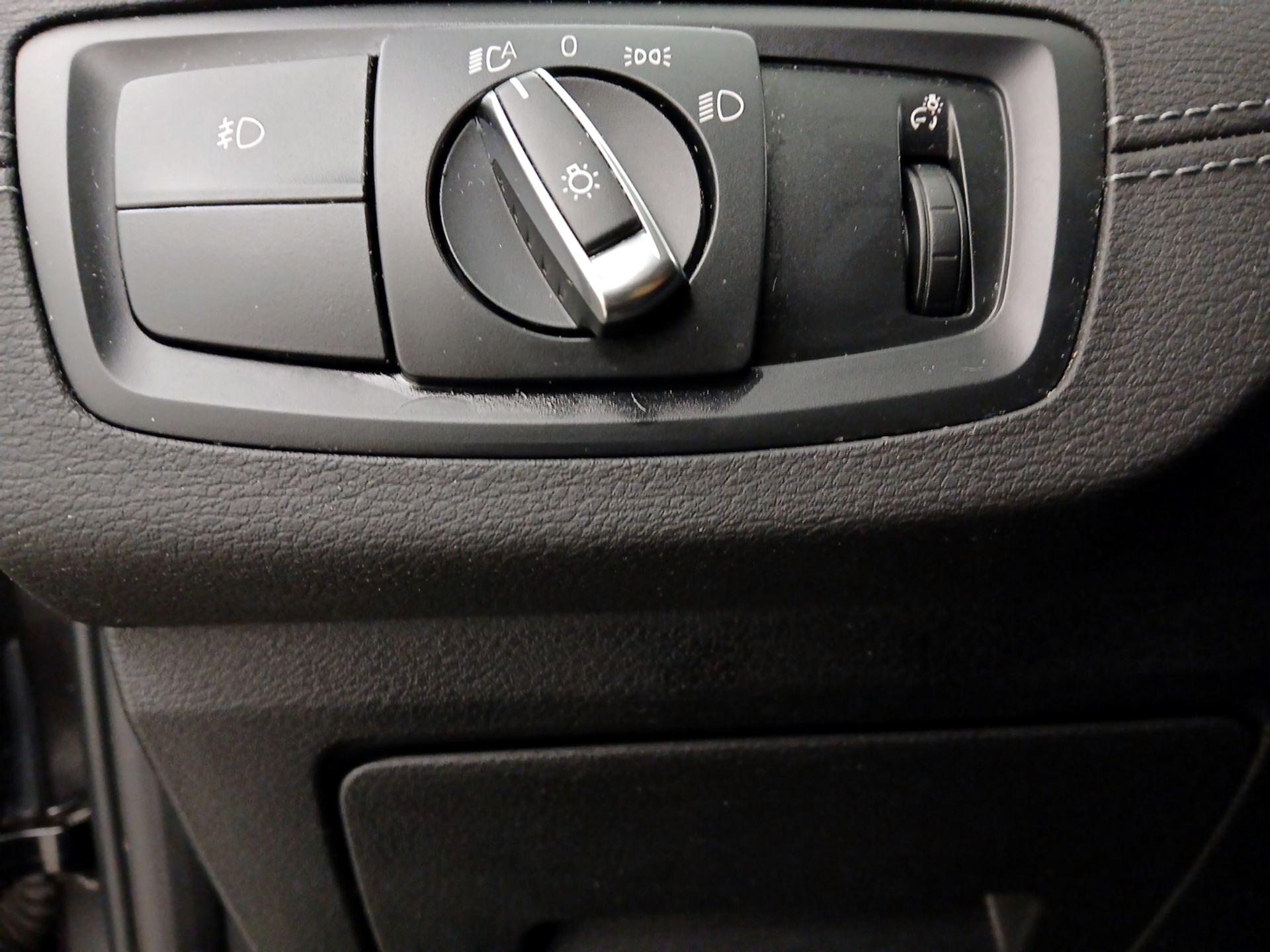 Thumbnail: 2020 BMW X1 - 13