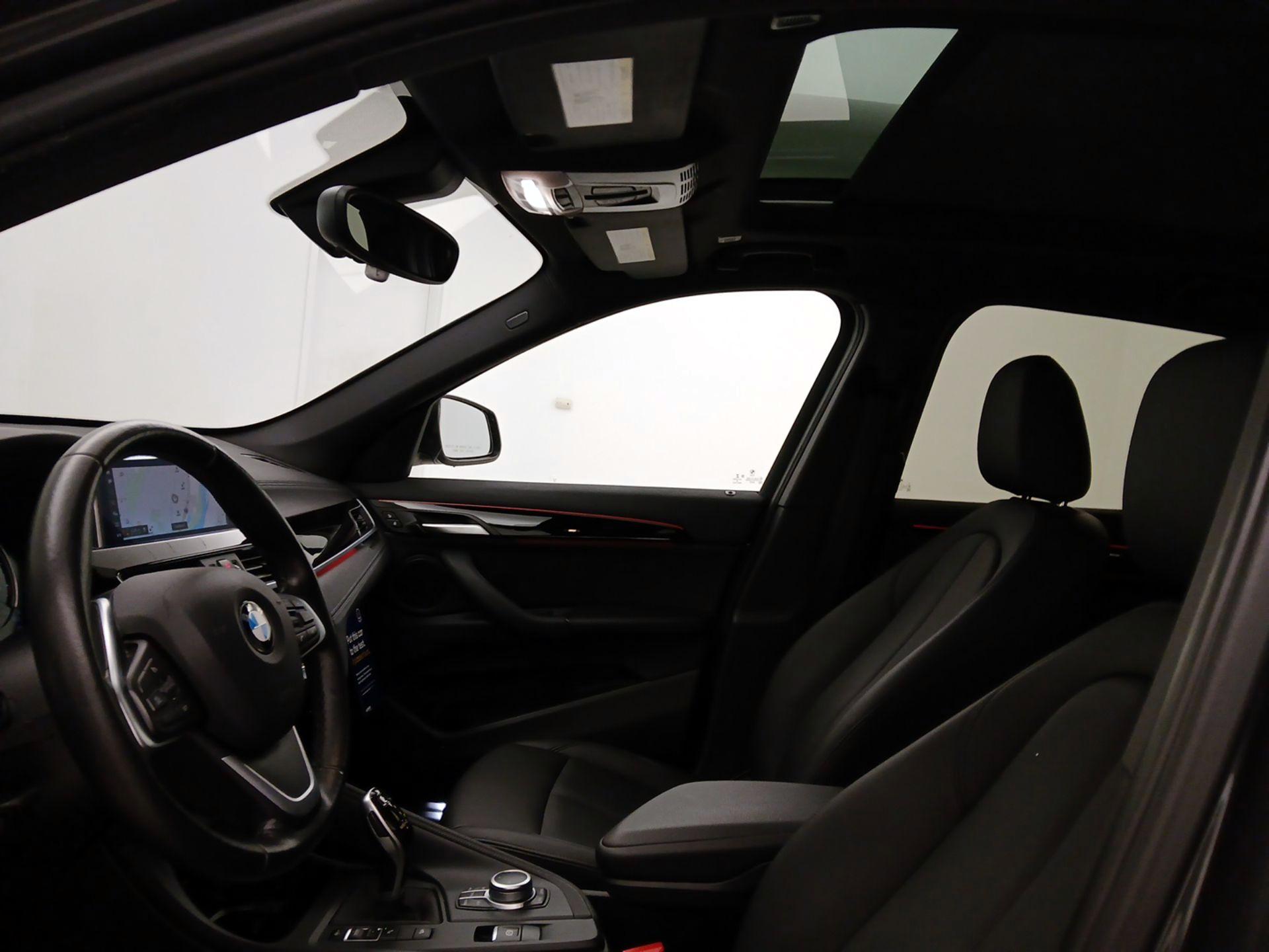 Thumbnail: 2020 BMW X1 - 20