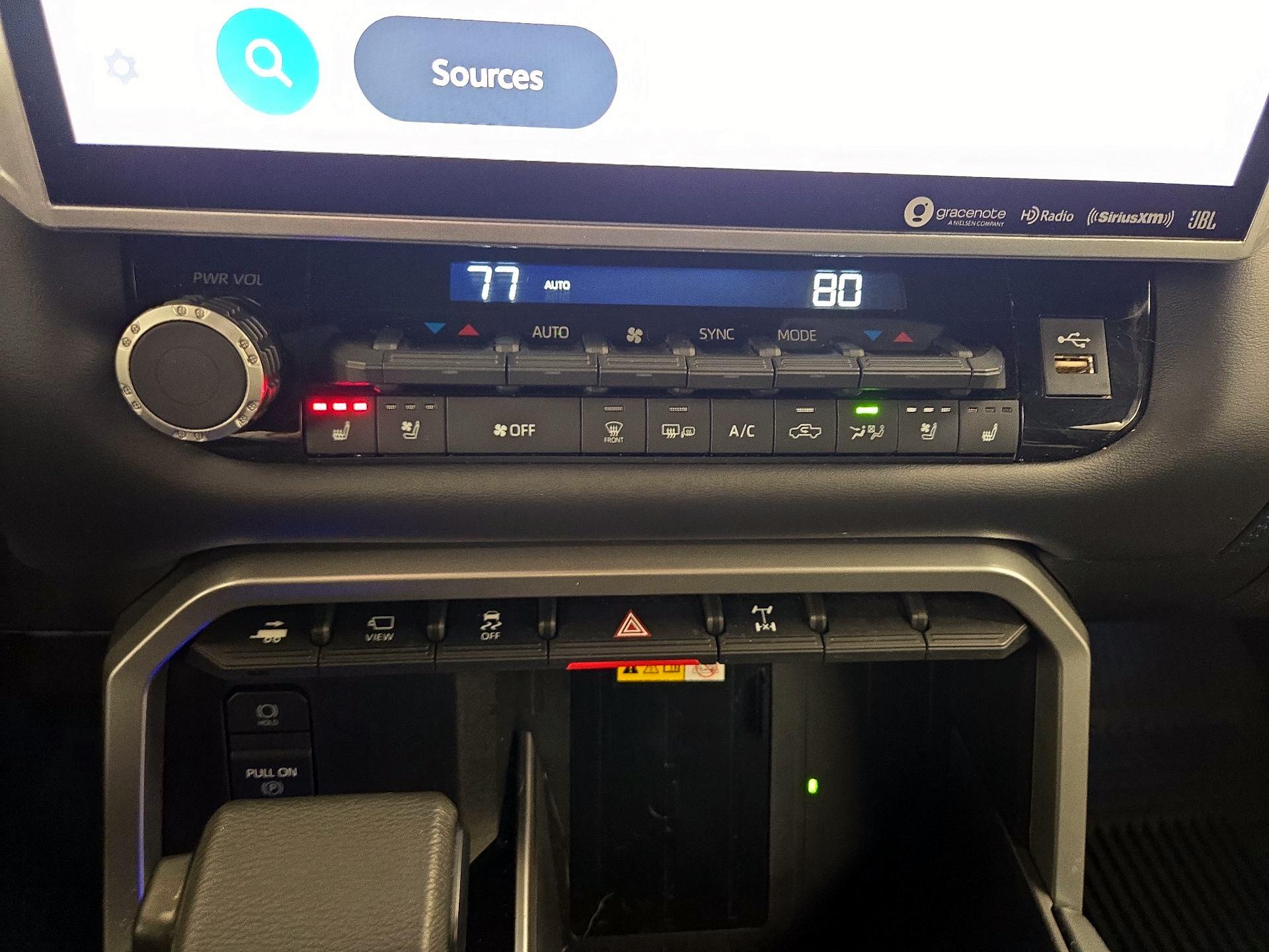 Thumbnail: 2024 Toyota Tundra - 17