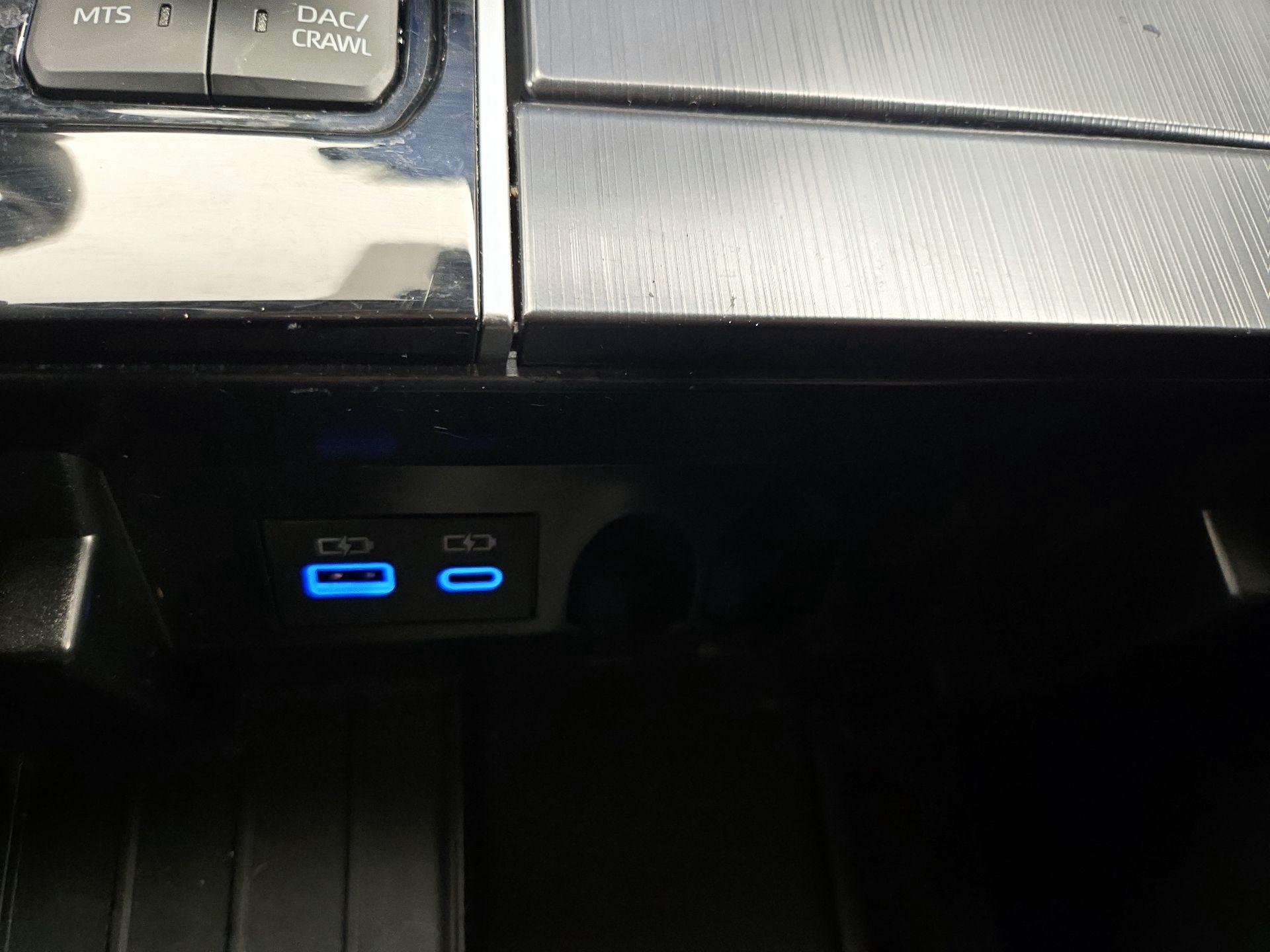 Thumbnail: 2024 Toyota Tundra - 19