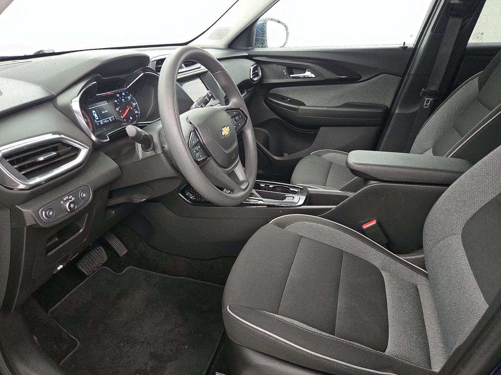 Thumbnail: 2023 Chevrolet TrailBlazer - 11