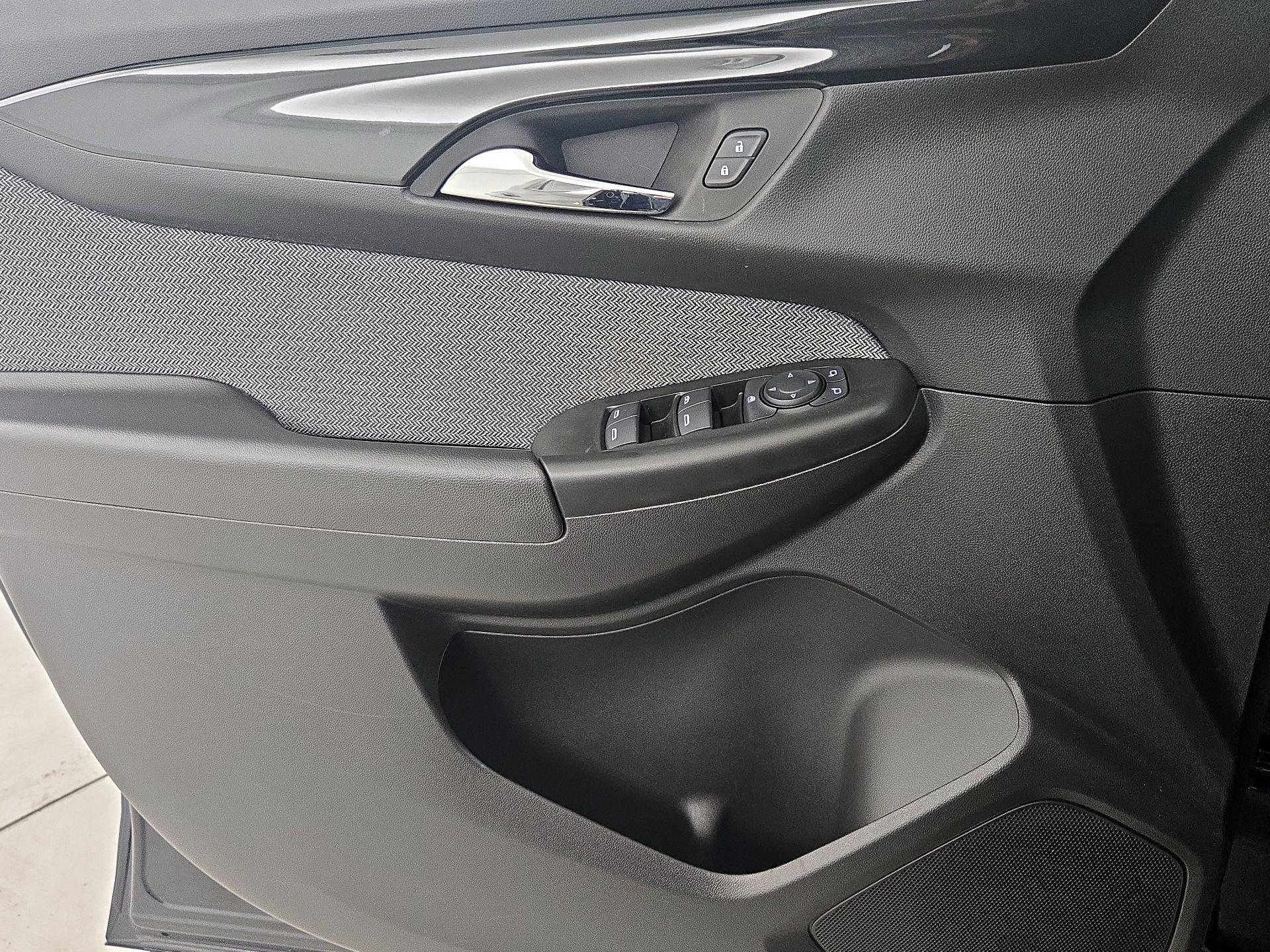 Thumbnail: 2024 Chevrolet TrailBlazer - 12