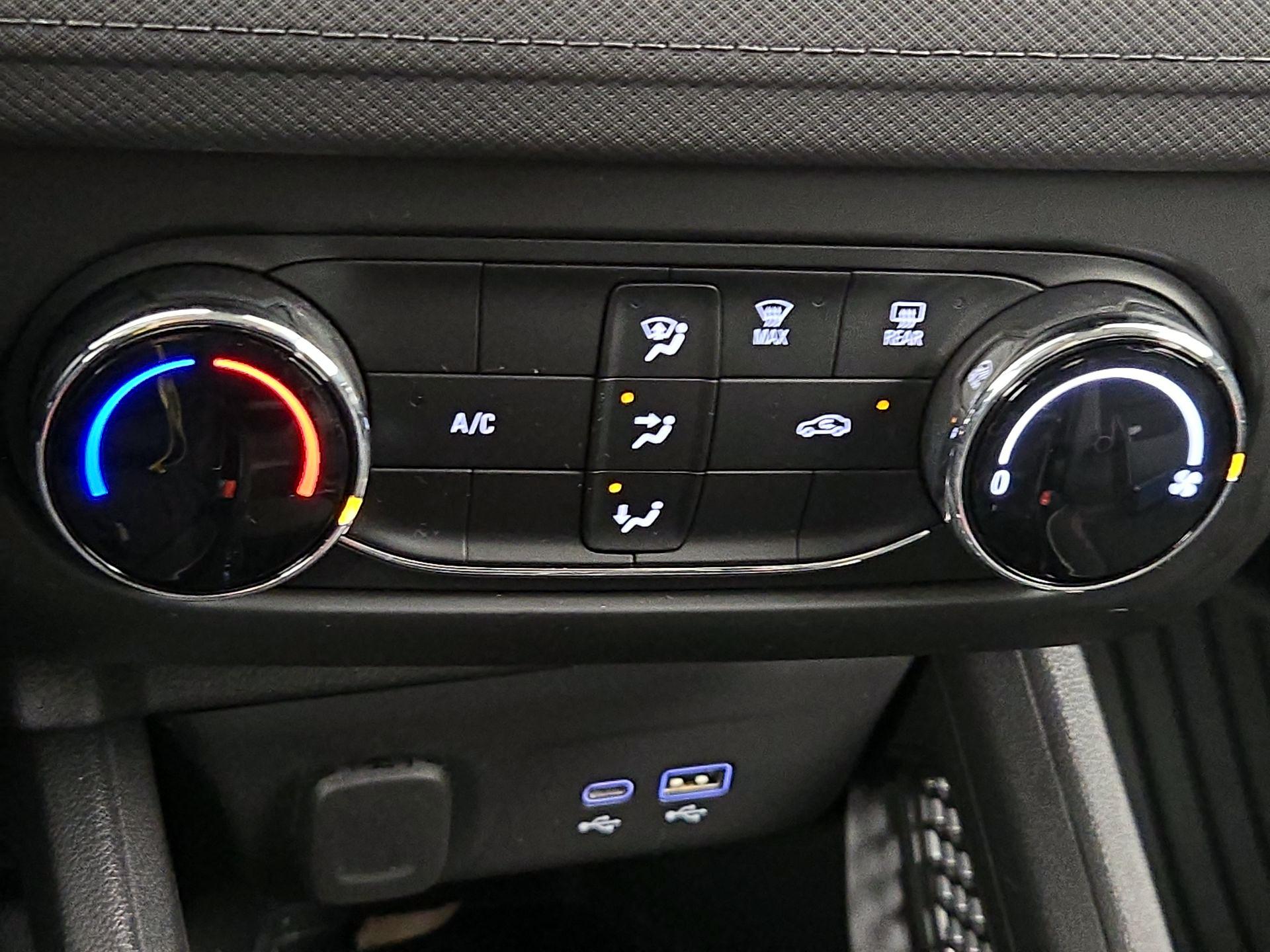 Thumbnail: 2025 Chevrolet TrailBlazer - 16