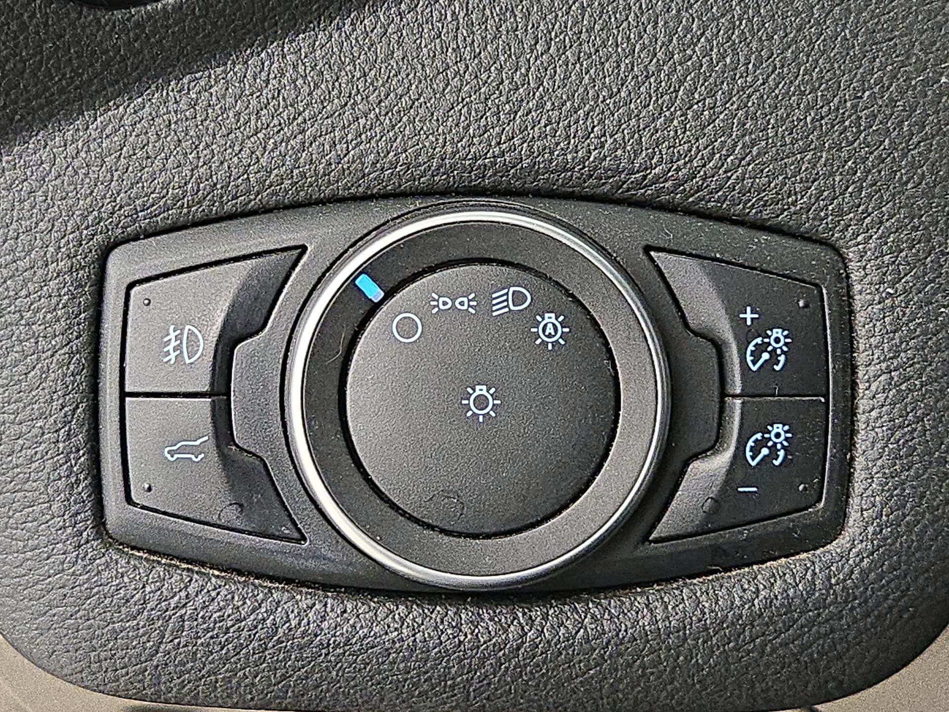 Thumbnail: 2017 Ford Escape - 13