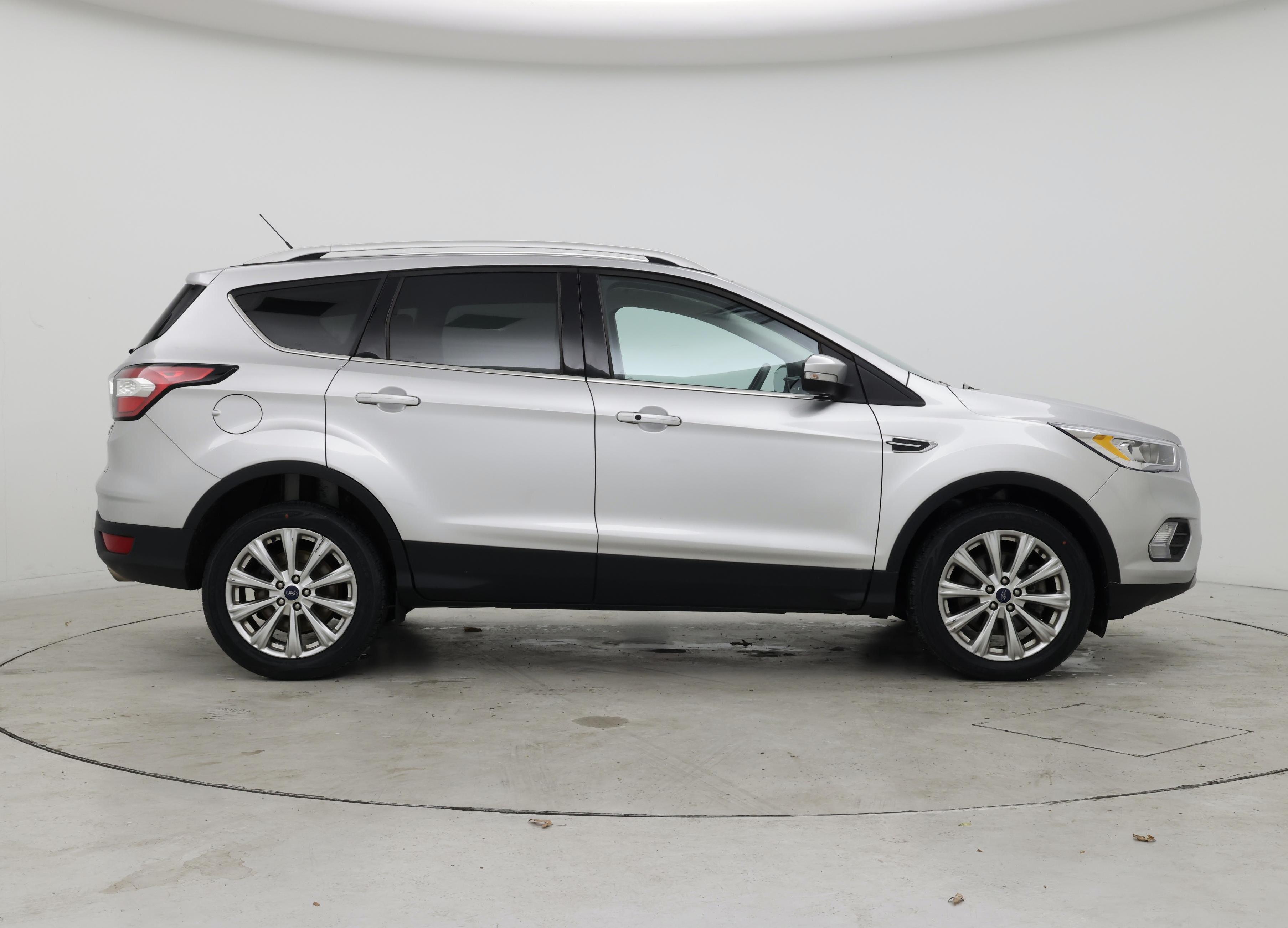 Thumbnail: 2017 Ford Escape - 7