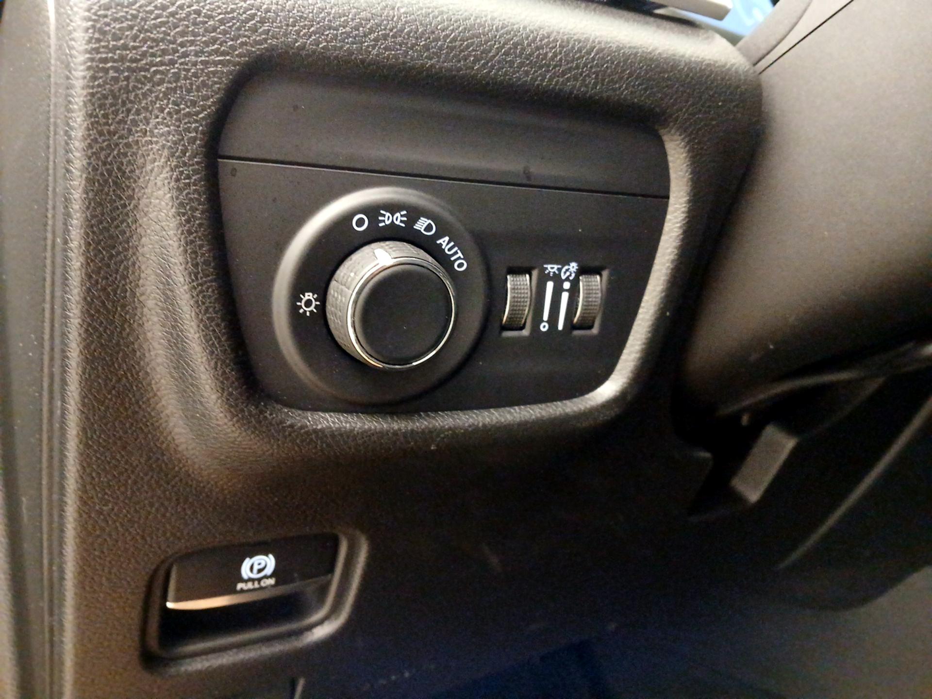 Thumbnail: 2023 Jeep Grand Cherokee - 13