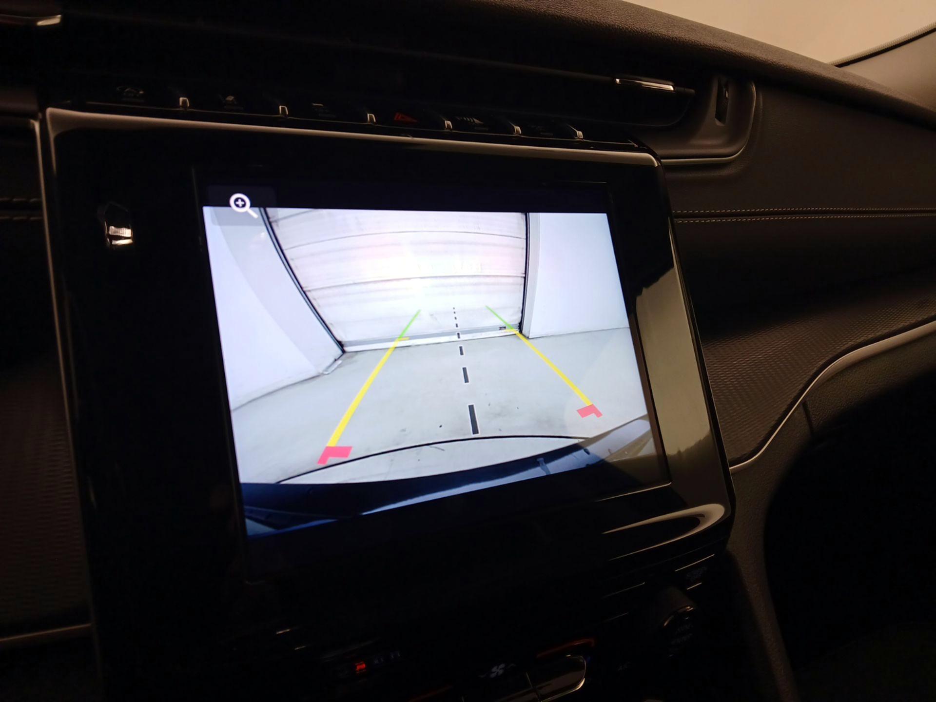 Thumbnail: 2023 Jeep Grand Cherokee - 14