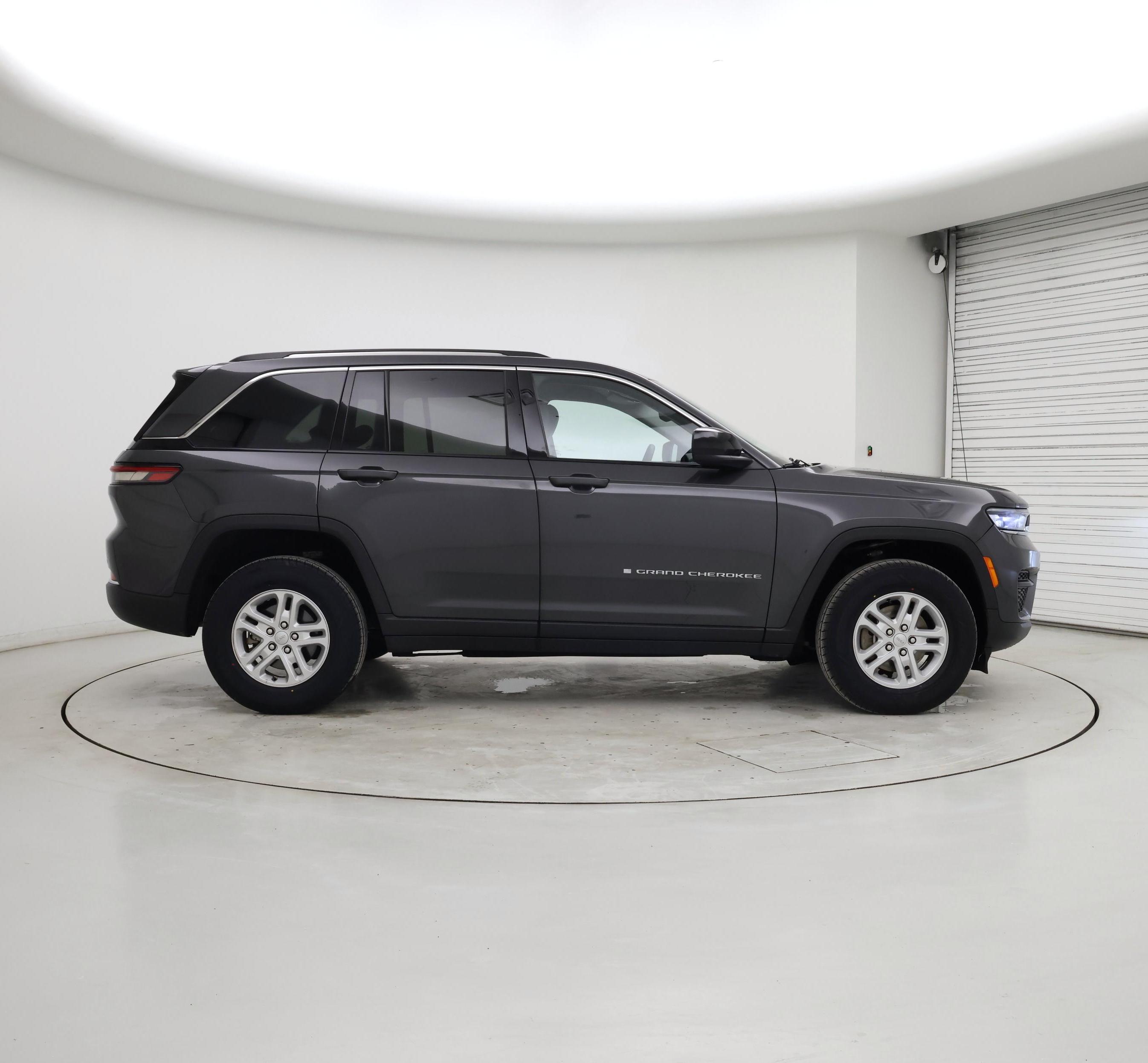 Thumbnail: 2023 Jeep Grand Cherokee - 7