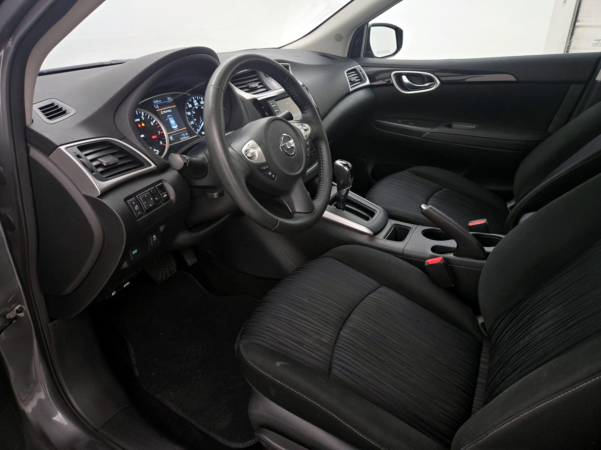 Thumbnail: 2019 Nissan Sentra - 11