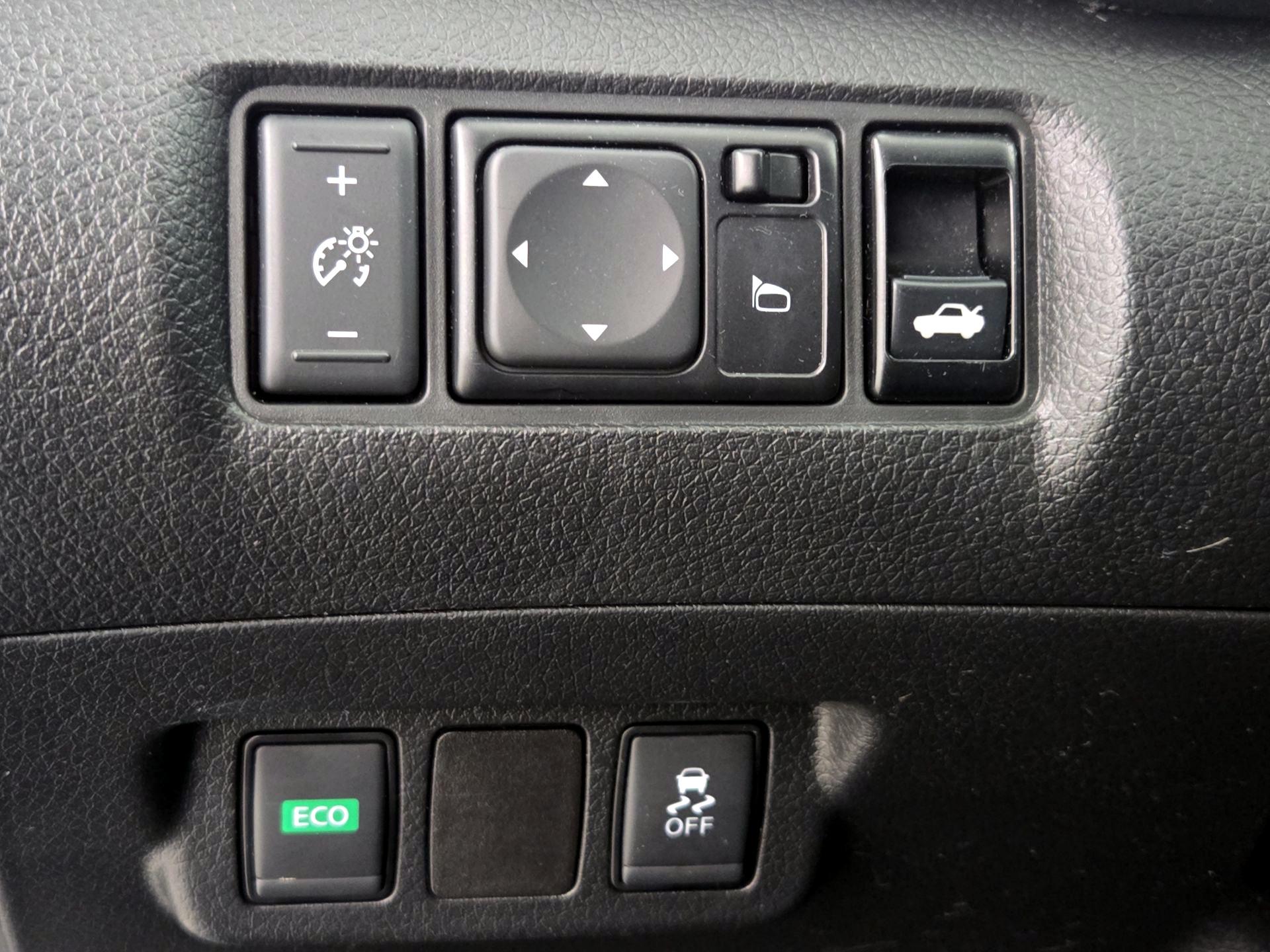 Thumbnail: 2019 Nissan Sentra - 13