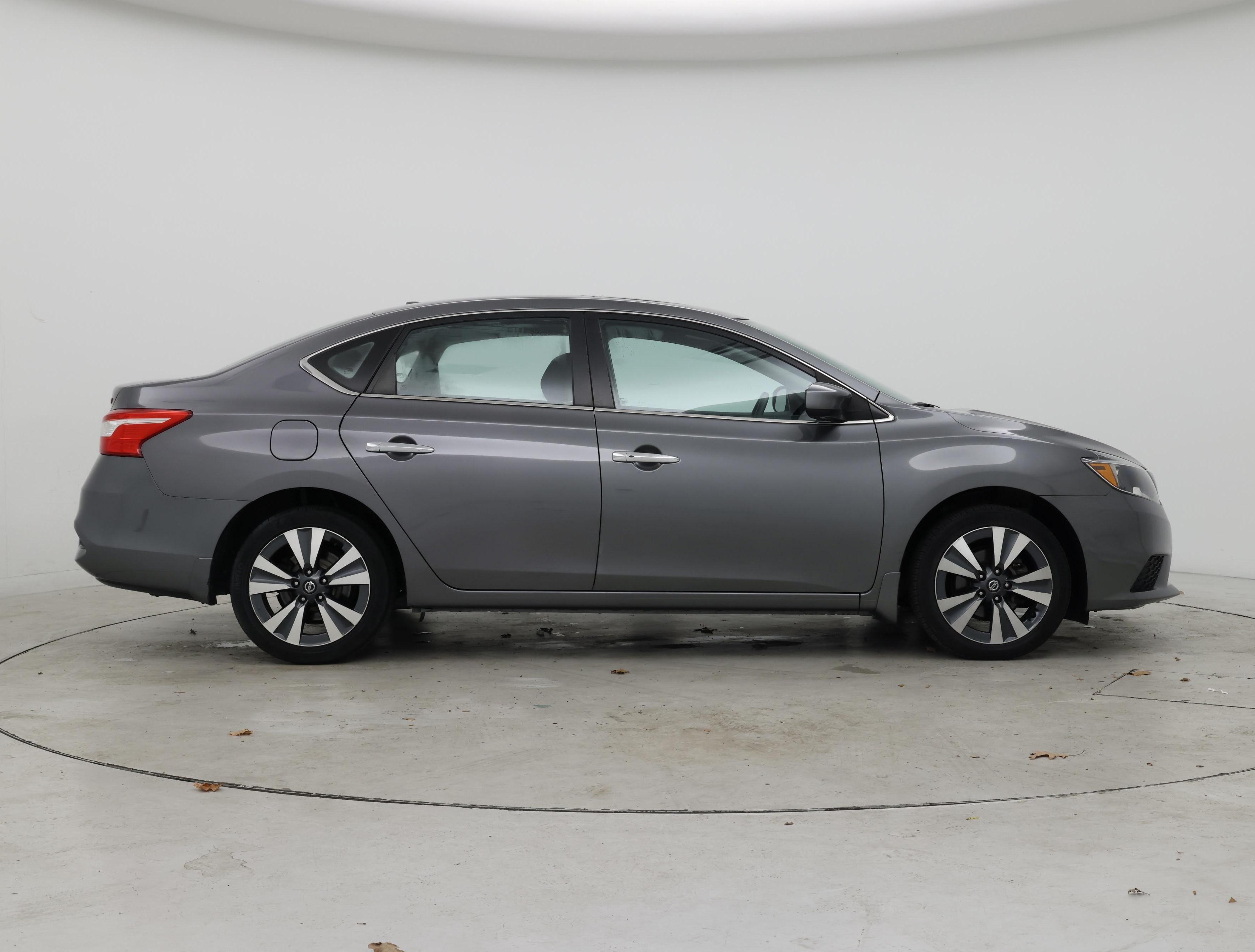 Thumbnail: 2019 Nissan Sentra - 7