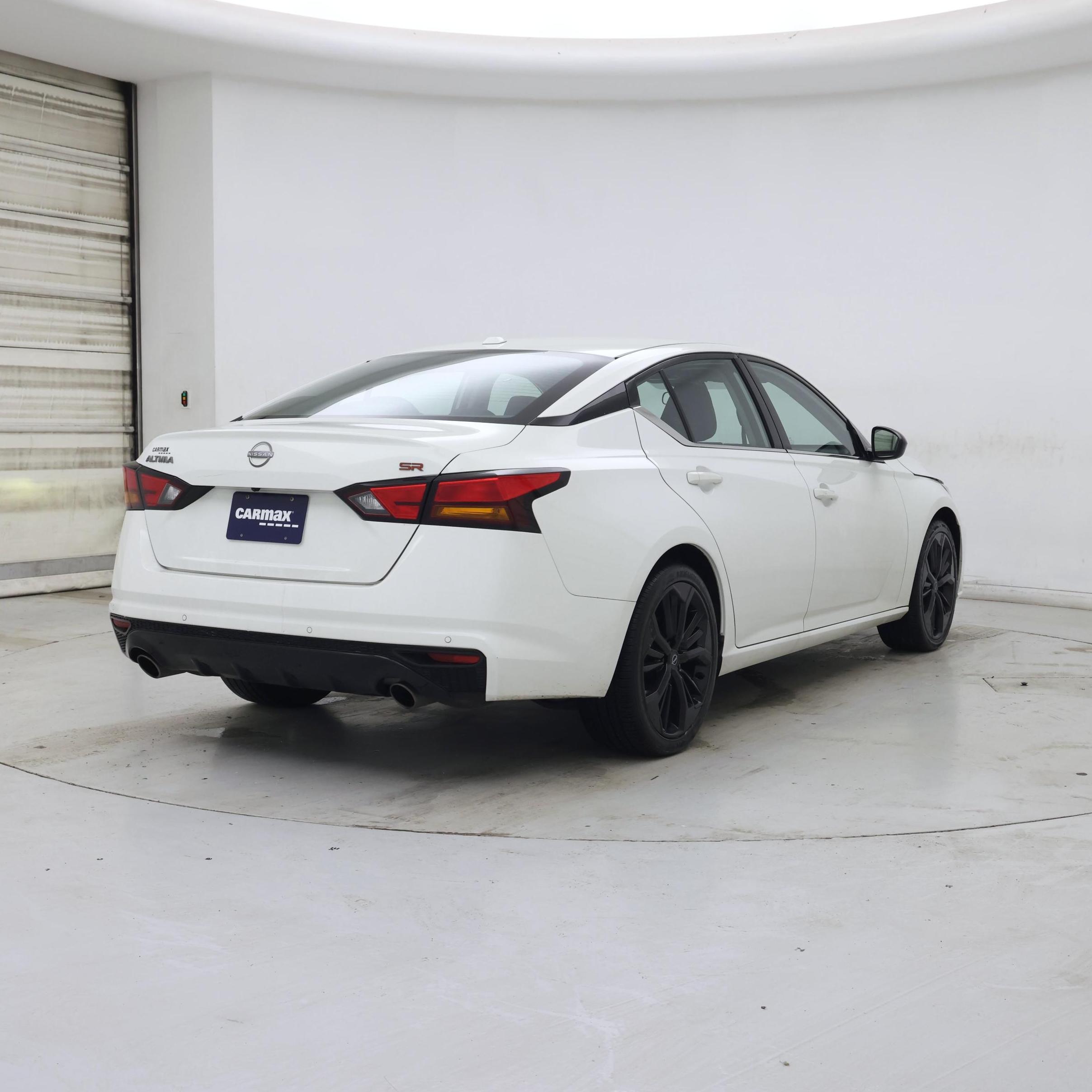 Thumbnail: 2023 Nissan Altima - 8