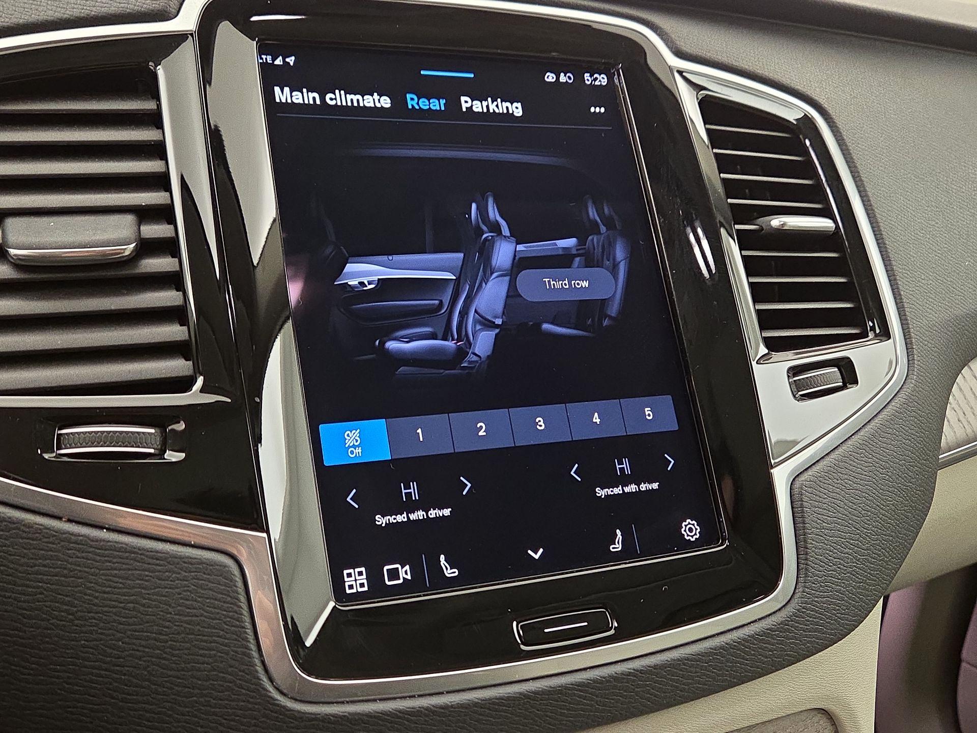 Thumbnail: 2023 Volvo XC90 - 17