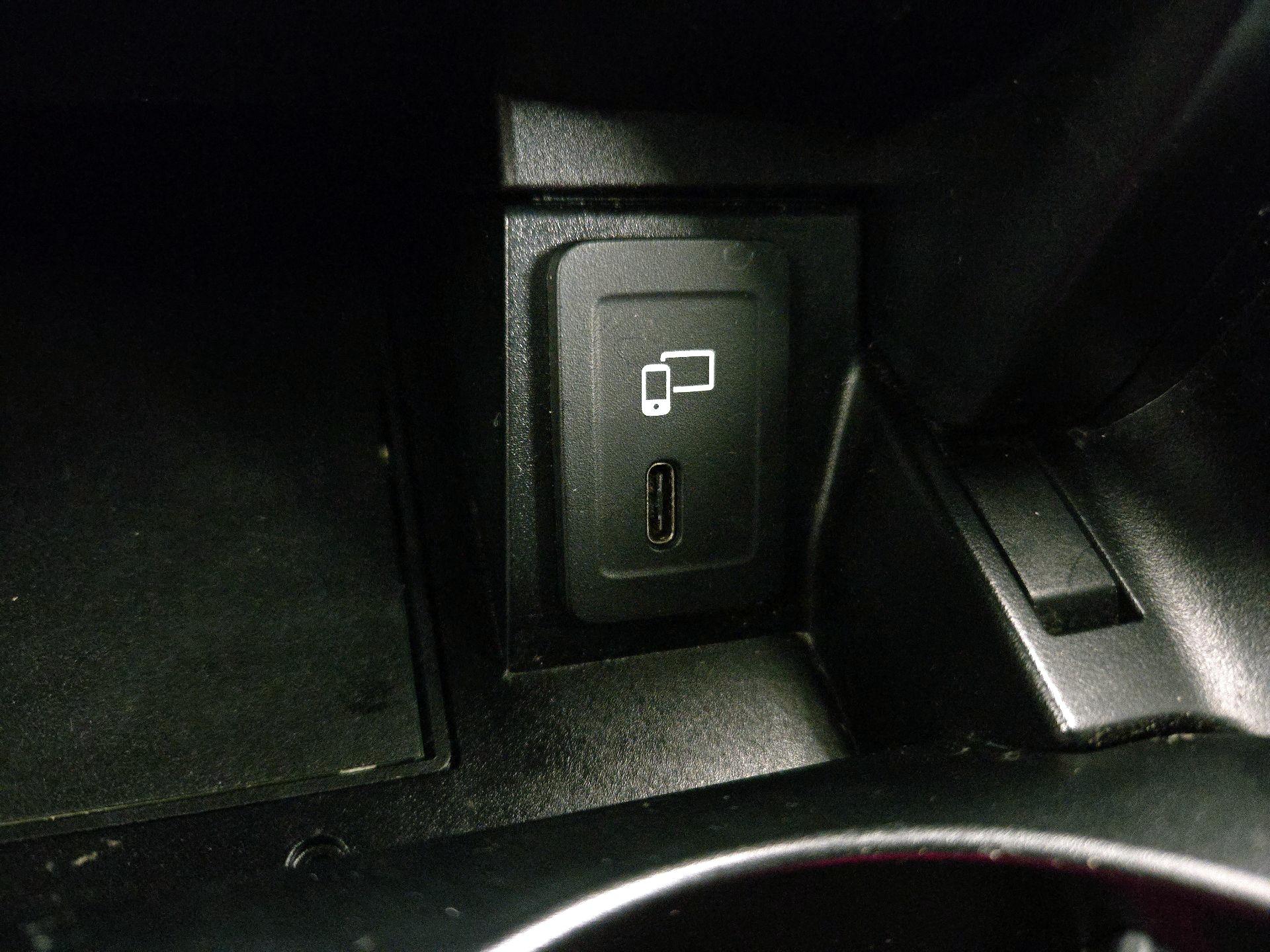 Thumbnail: 2020 Mercedes-Benz GLC - 18