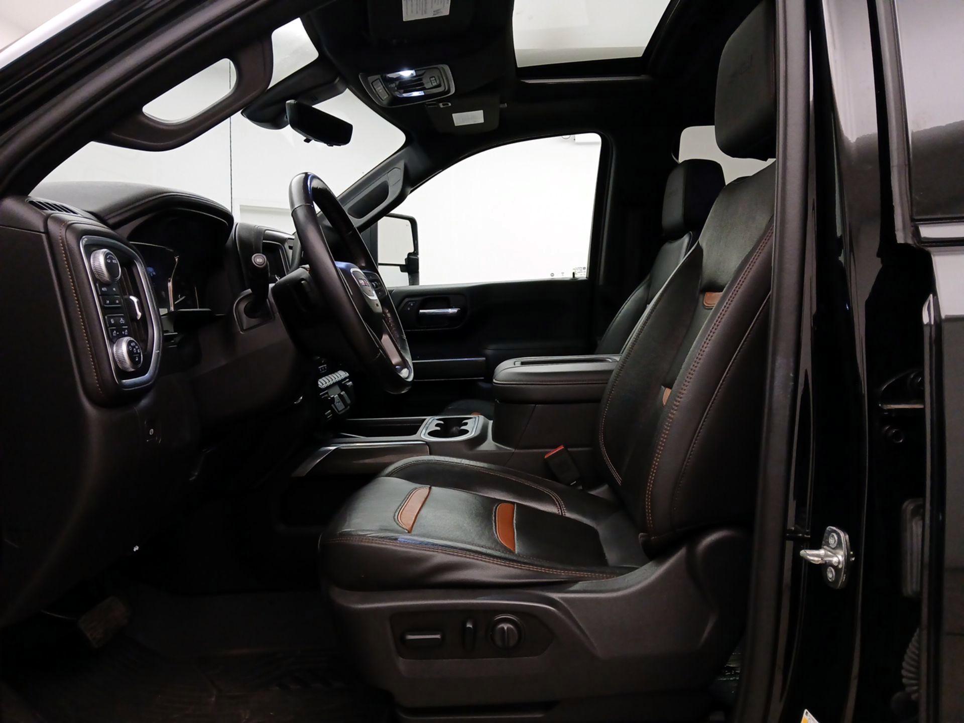 Thumbnail: 2020 GMC Sierra 1500 - 11