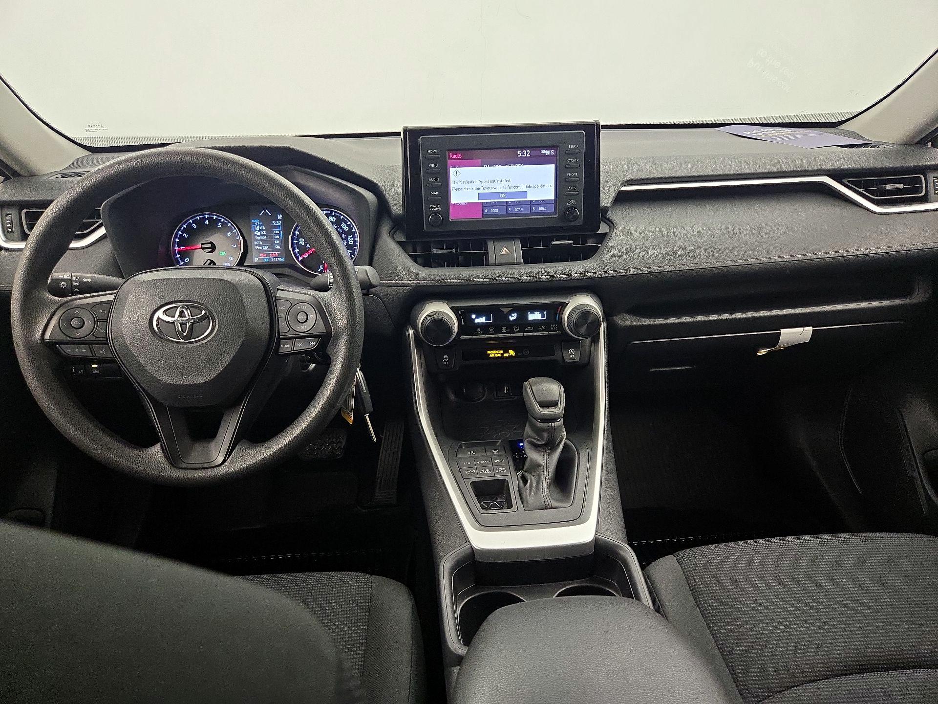 Thumbnail: 2019 Toyota RAV4 - 9