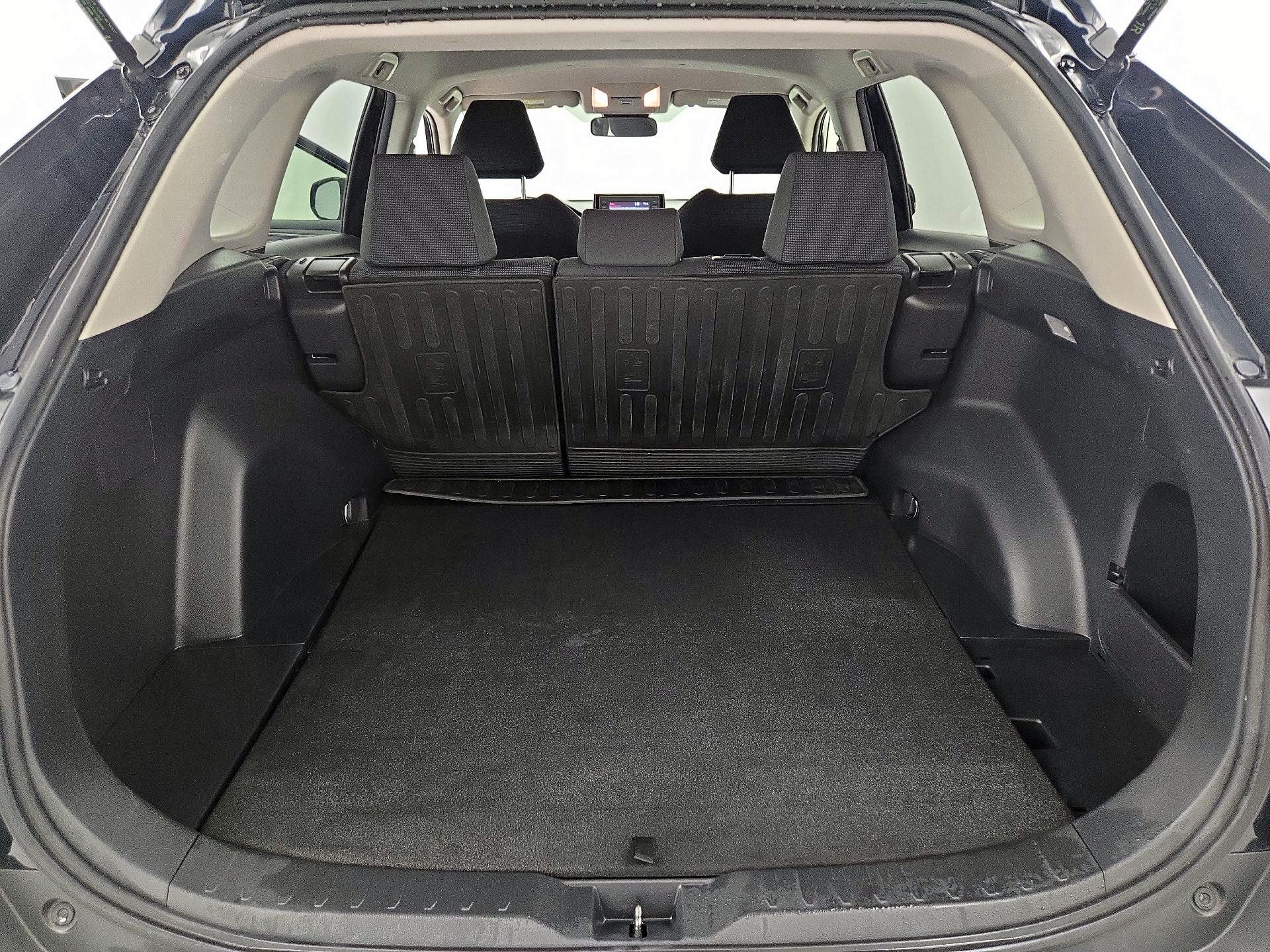 Thumbnail: 2019 Toyota RAV4 - 20