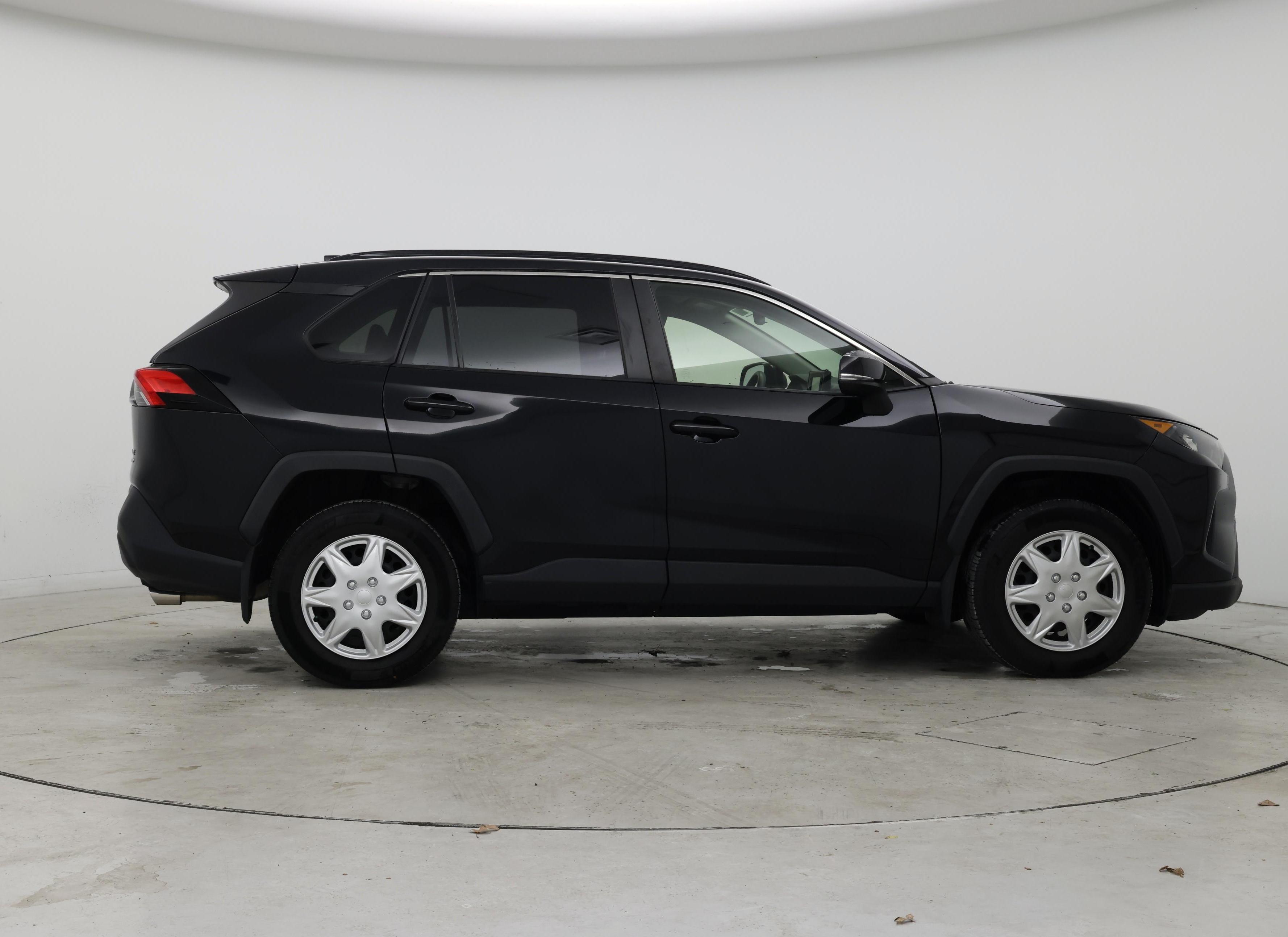 Thumbnail: 2019 Toyota RAV4 - 7