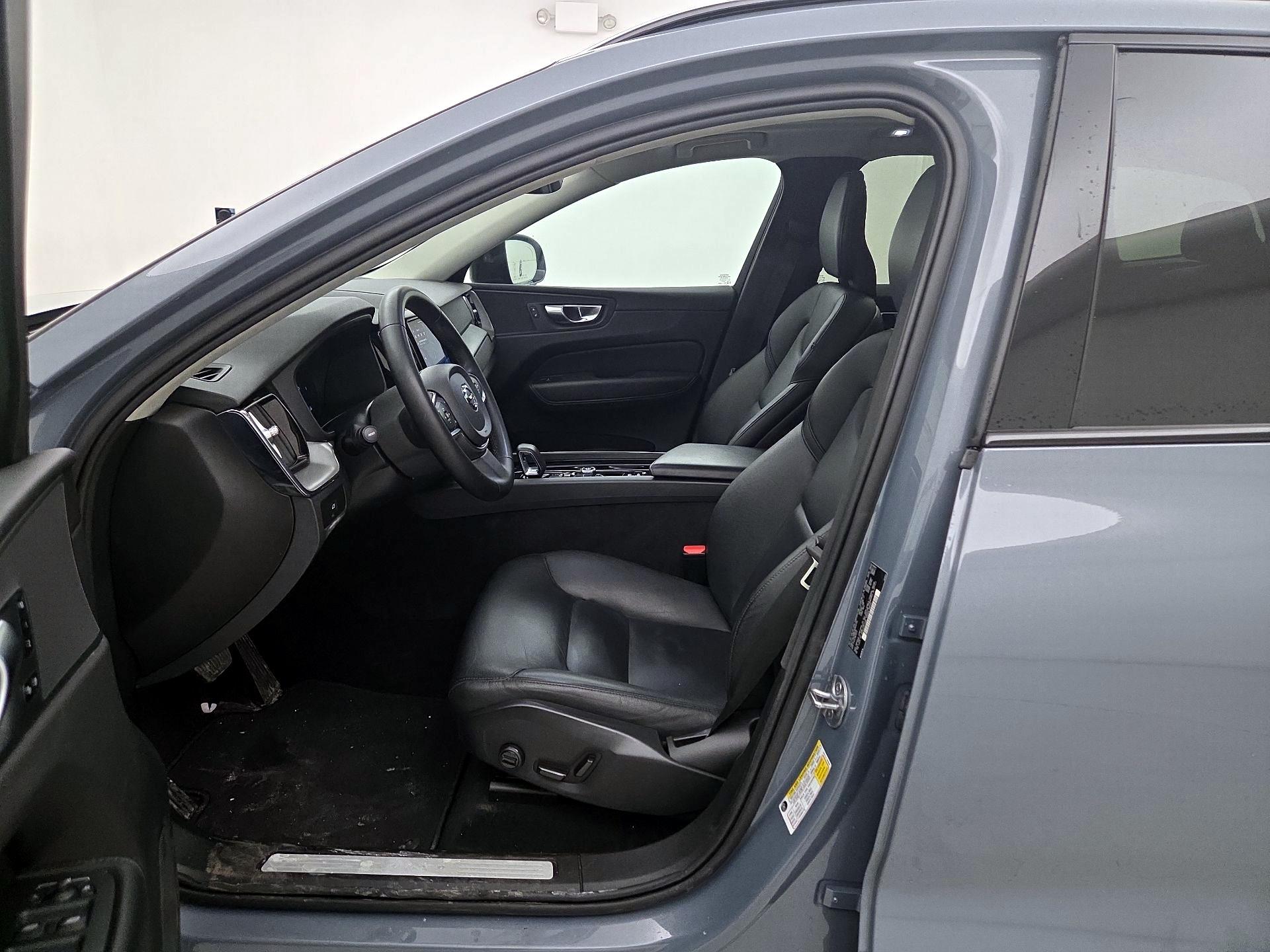 Thumbnail: 2024 Volvo XC60 - 11