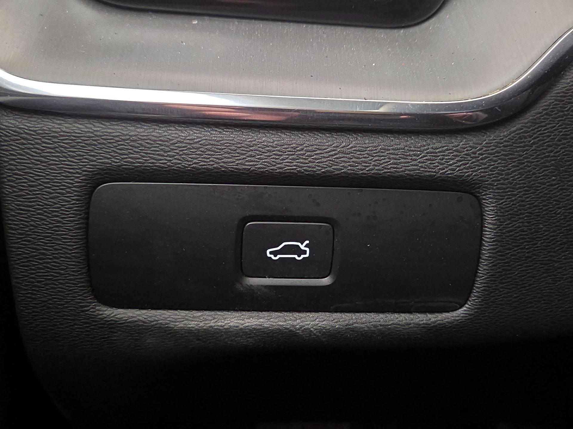 Thumbnail: 2024 Volvo XC60 - 13