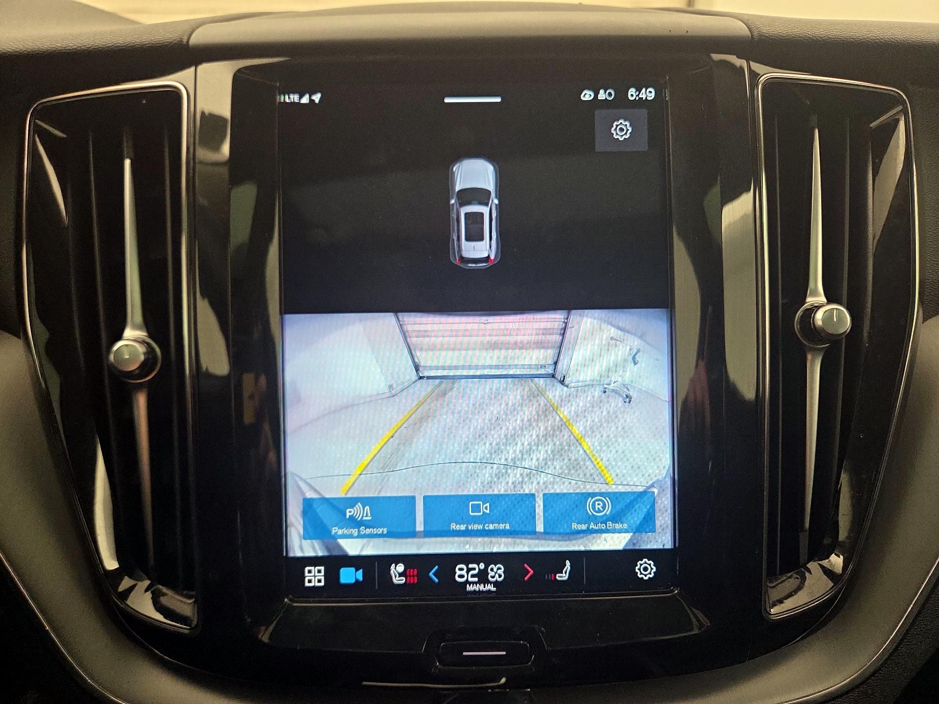 Thumbnail: 2024 Volvo XC60 - 15