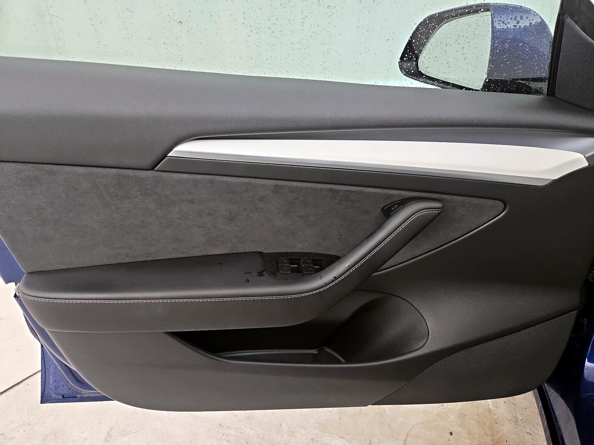 Thumbnail: 2022 Tesla Model 3 - 12