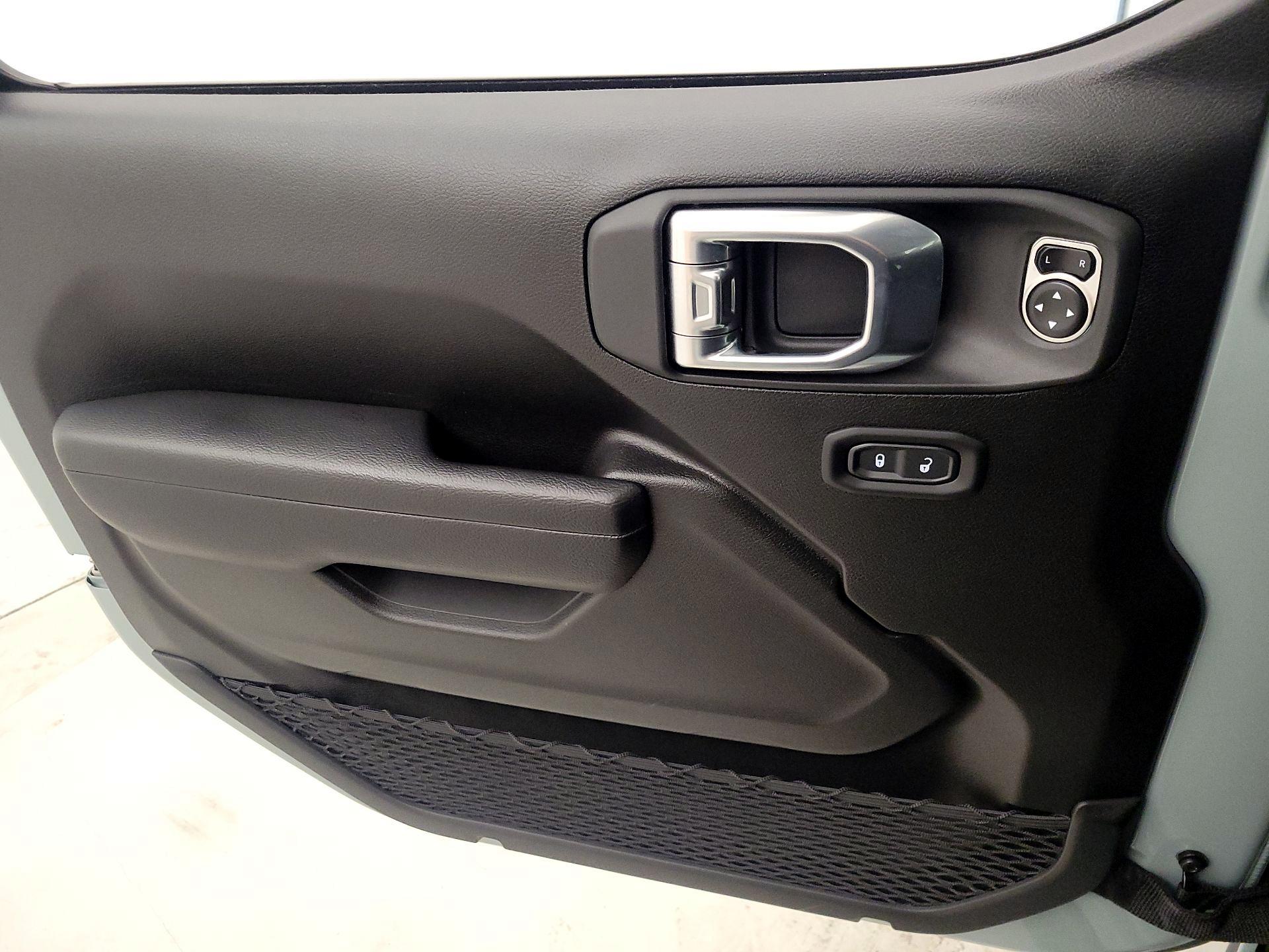 Thumbnail: 2024 Jeep Wrangler - 12