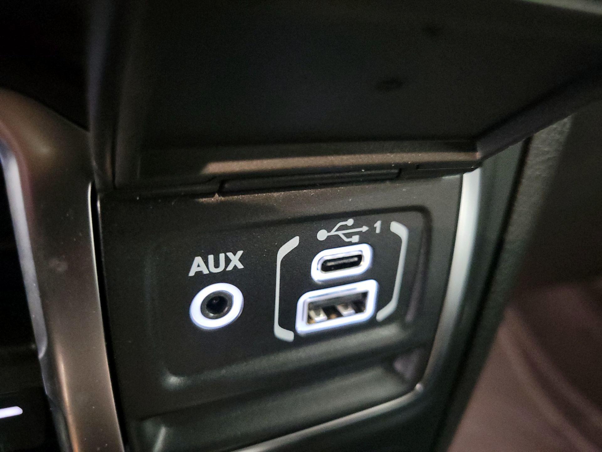 Thumbnail: 2024 Jeep Wrangler - 18