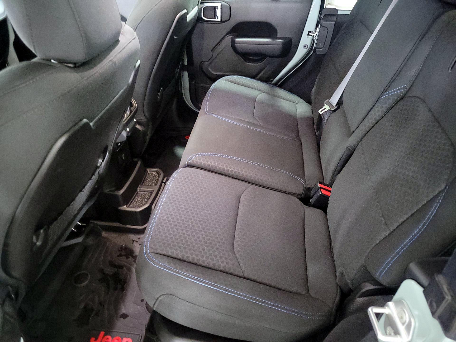 Thumbnail: 2024 Jeep Wrangler - 19