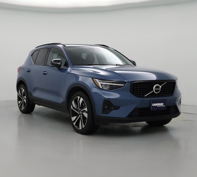 2023 Volvo XC40 B5 Plus Bright Theme