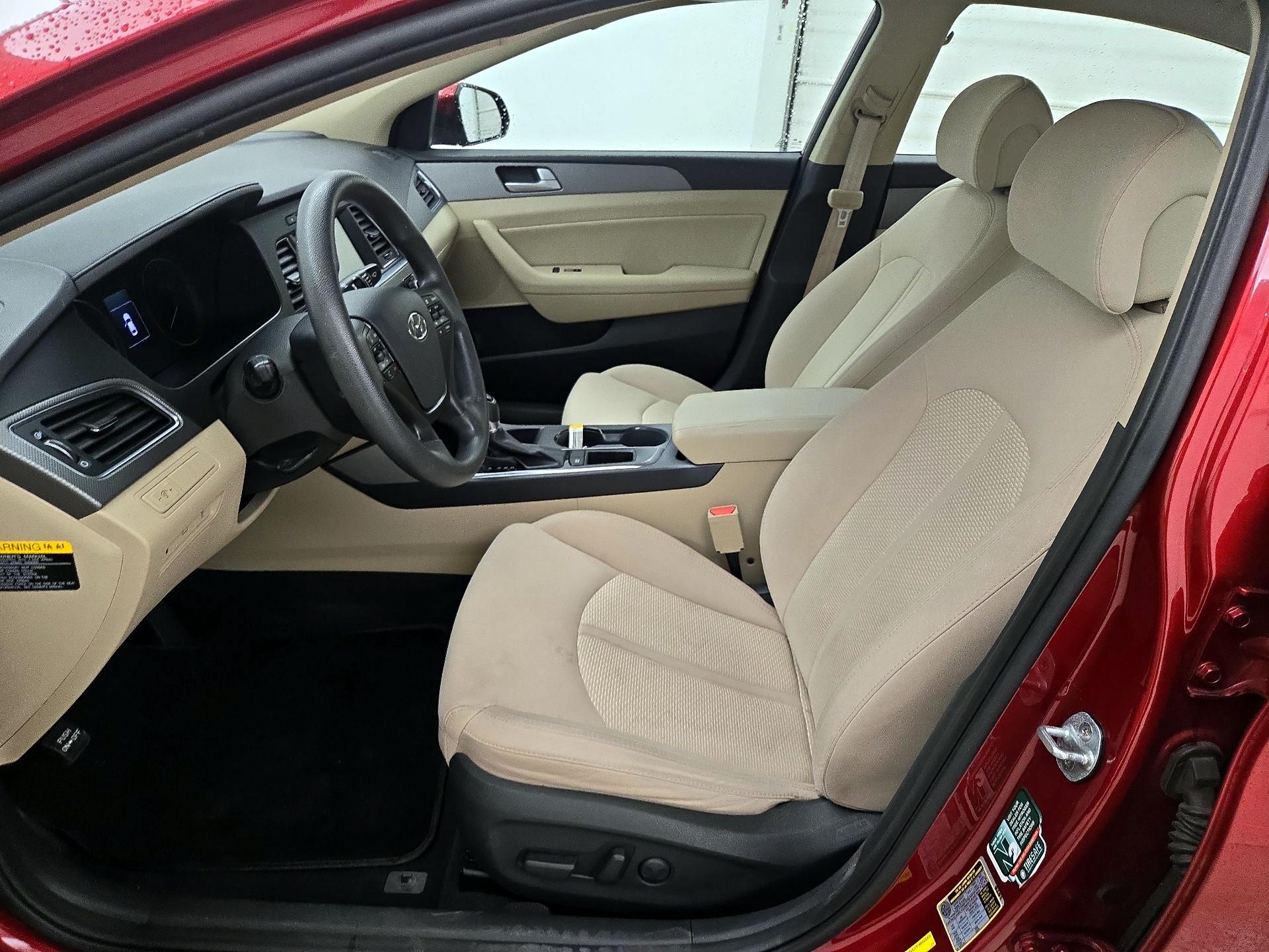 Thumbnail: 2016 Hyundai Sonata - 11