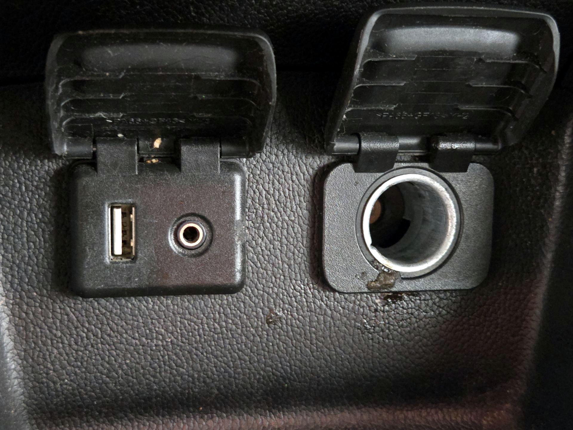 Thumbnail: 2017 Chevrolet Cruze - 18