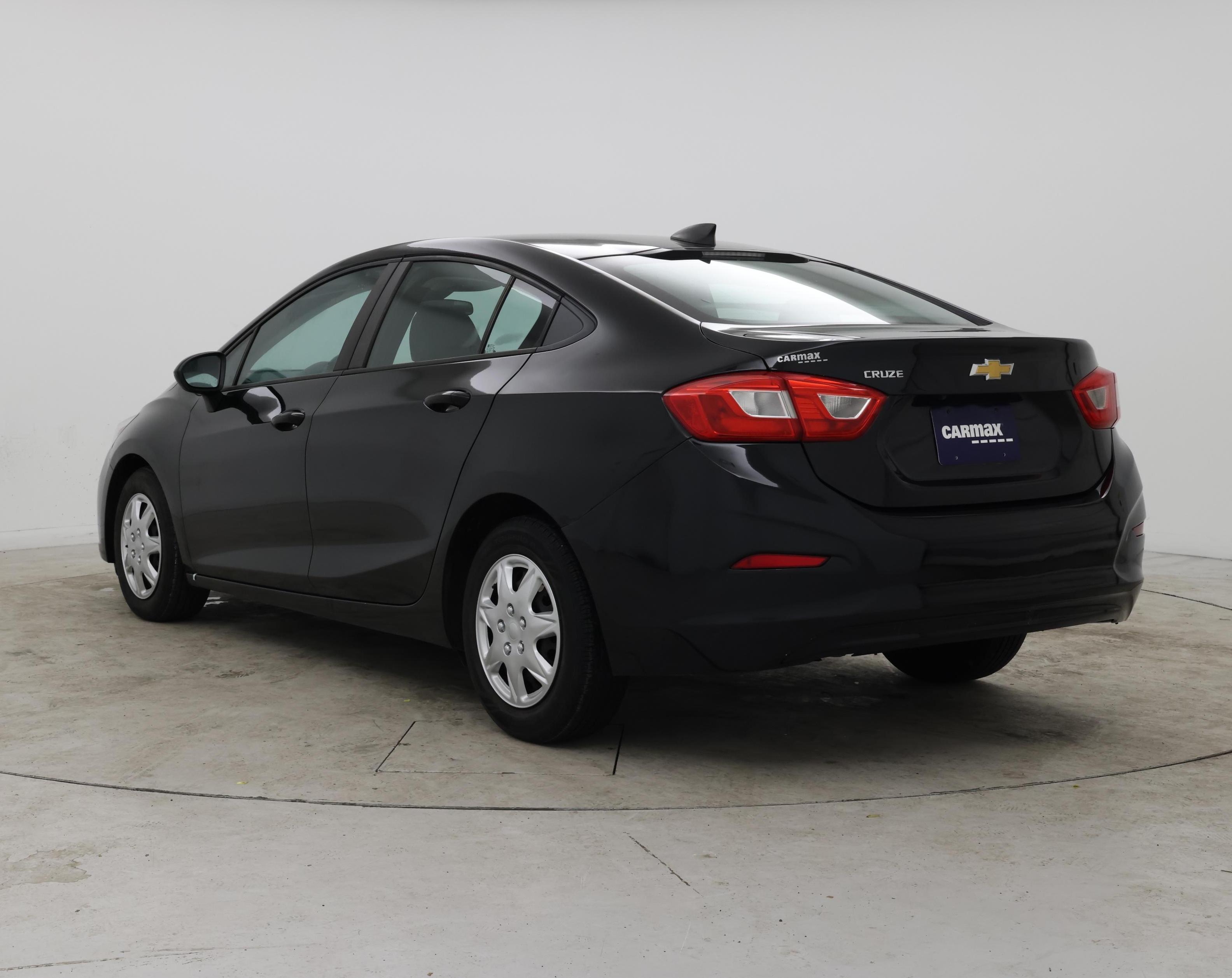 Thumbnail: 2017 Chevrolet Cruze - 2