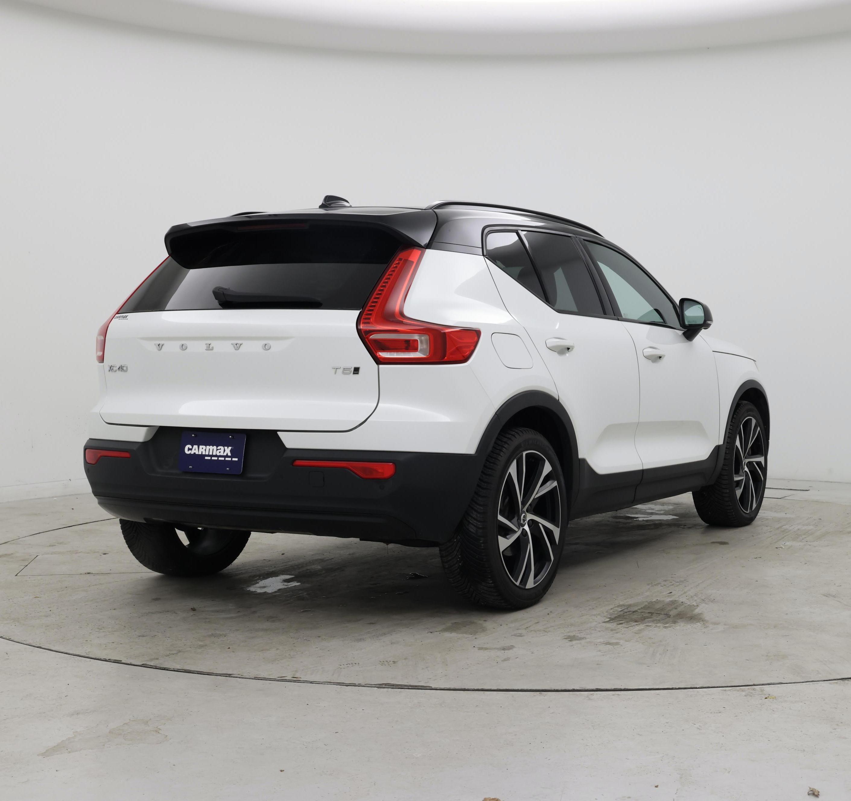 Thumbnail: 2021 Volvo XC40 - 8