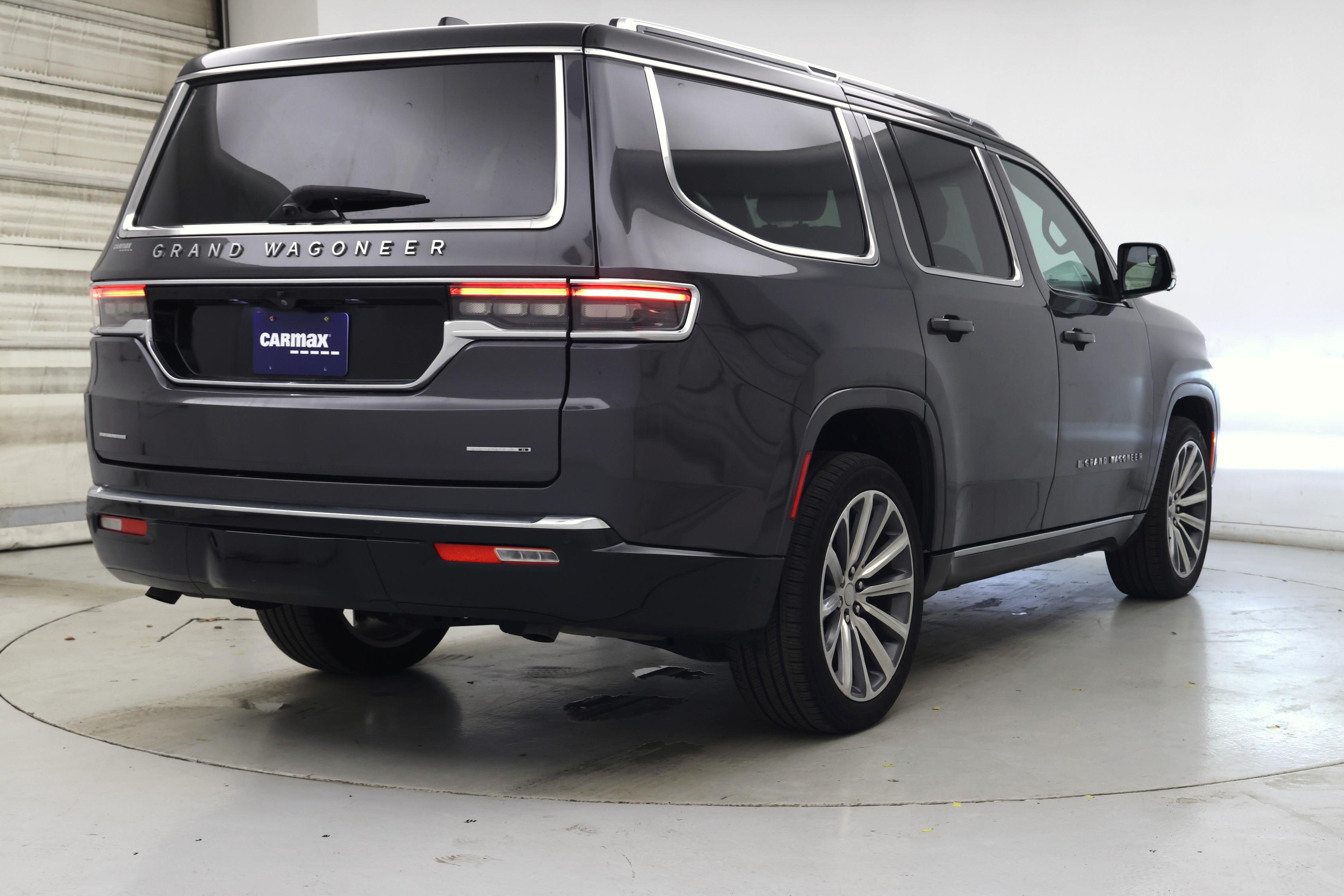 Thumbnail: 2022 Jeep Grand Wagoneer - 8