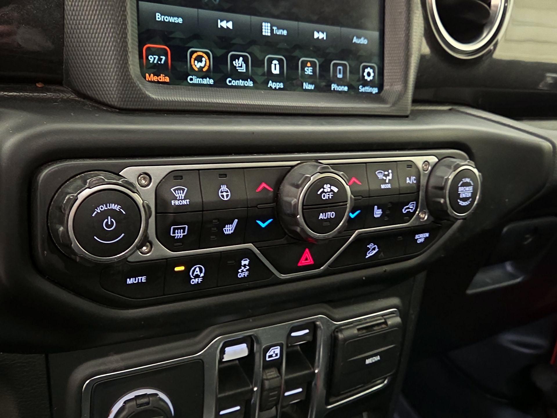 Thumbnail: 2020 Jeep Wrangler - 16