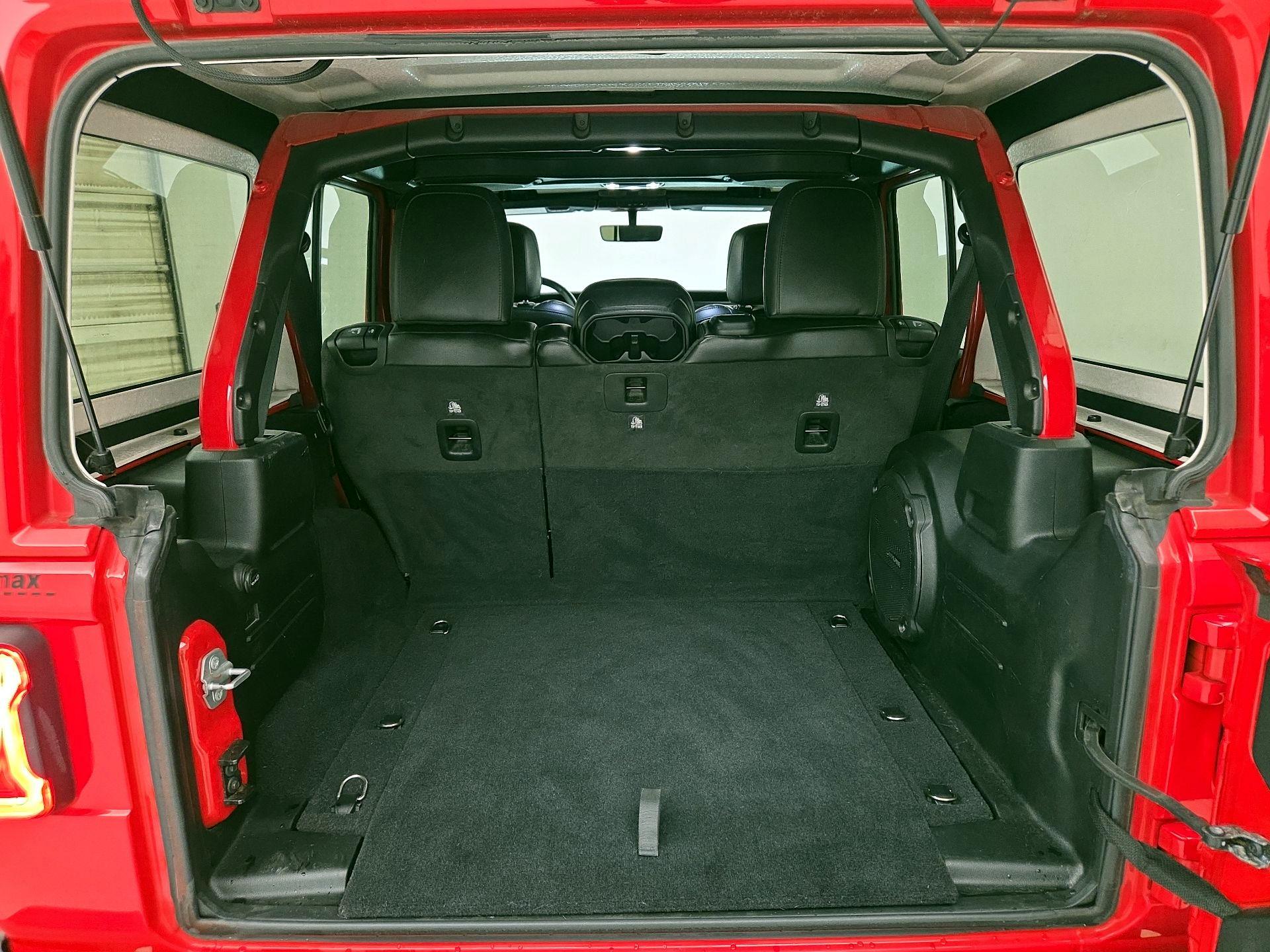 Thumbnail: 2020 Jeep Wrangler - 20