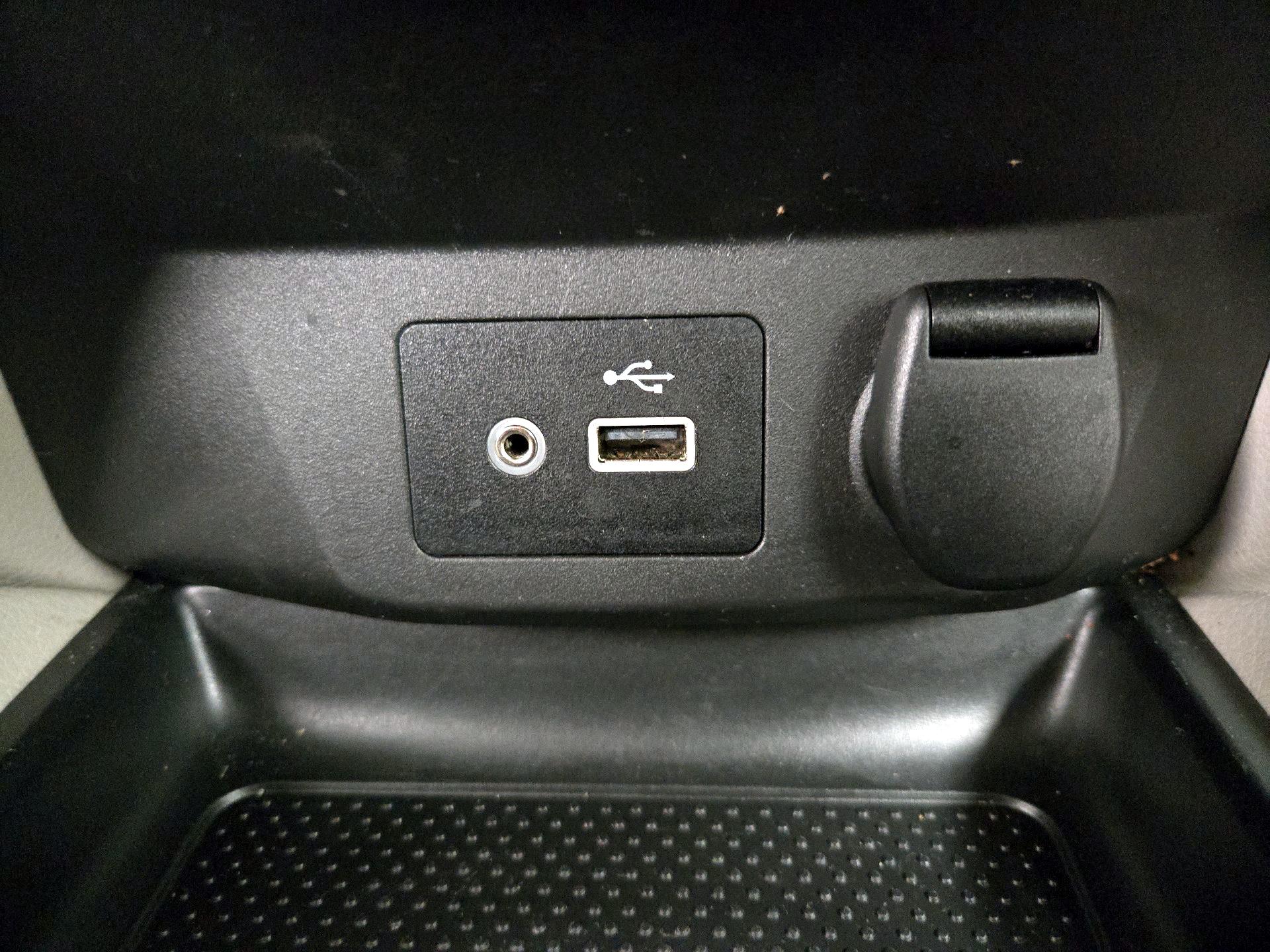 Thumbnail: 2020 Nissan Rogue Sport - 18