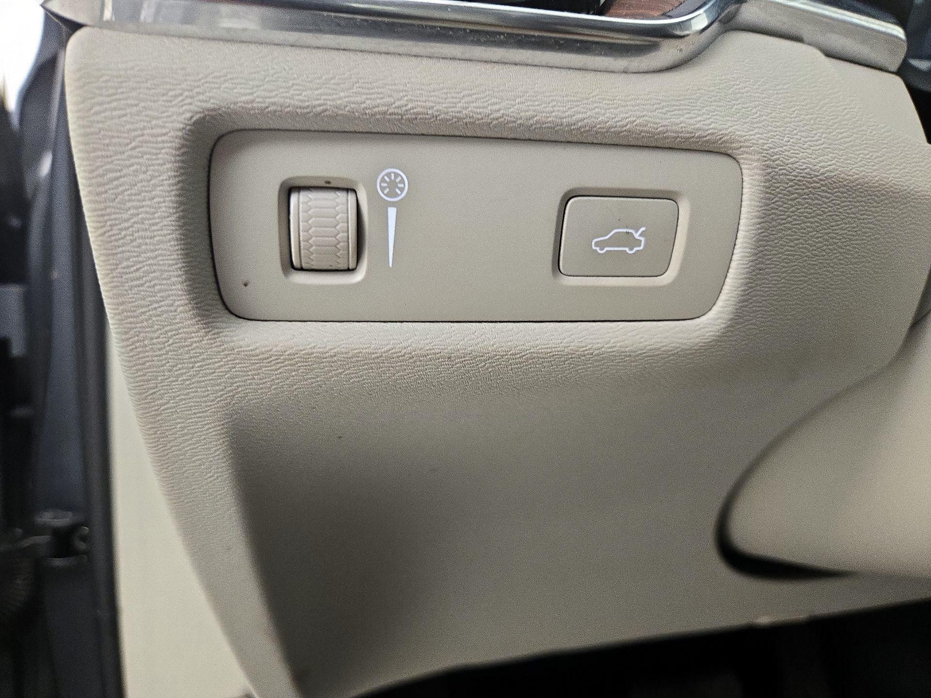 Thumbnail: 2019 Volvo S60 - 13