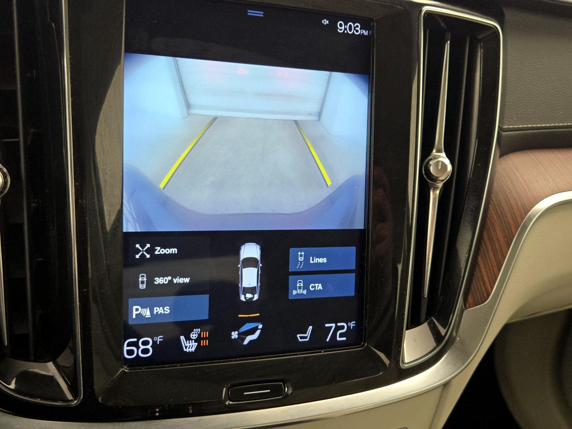 Thumbnail: 2019 Volvo S60 - 15