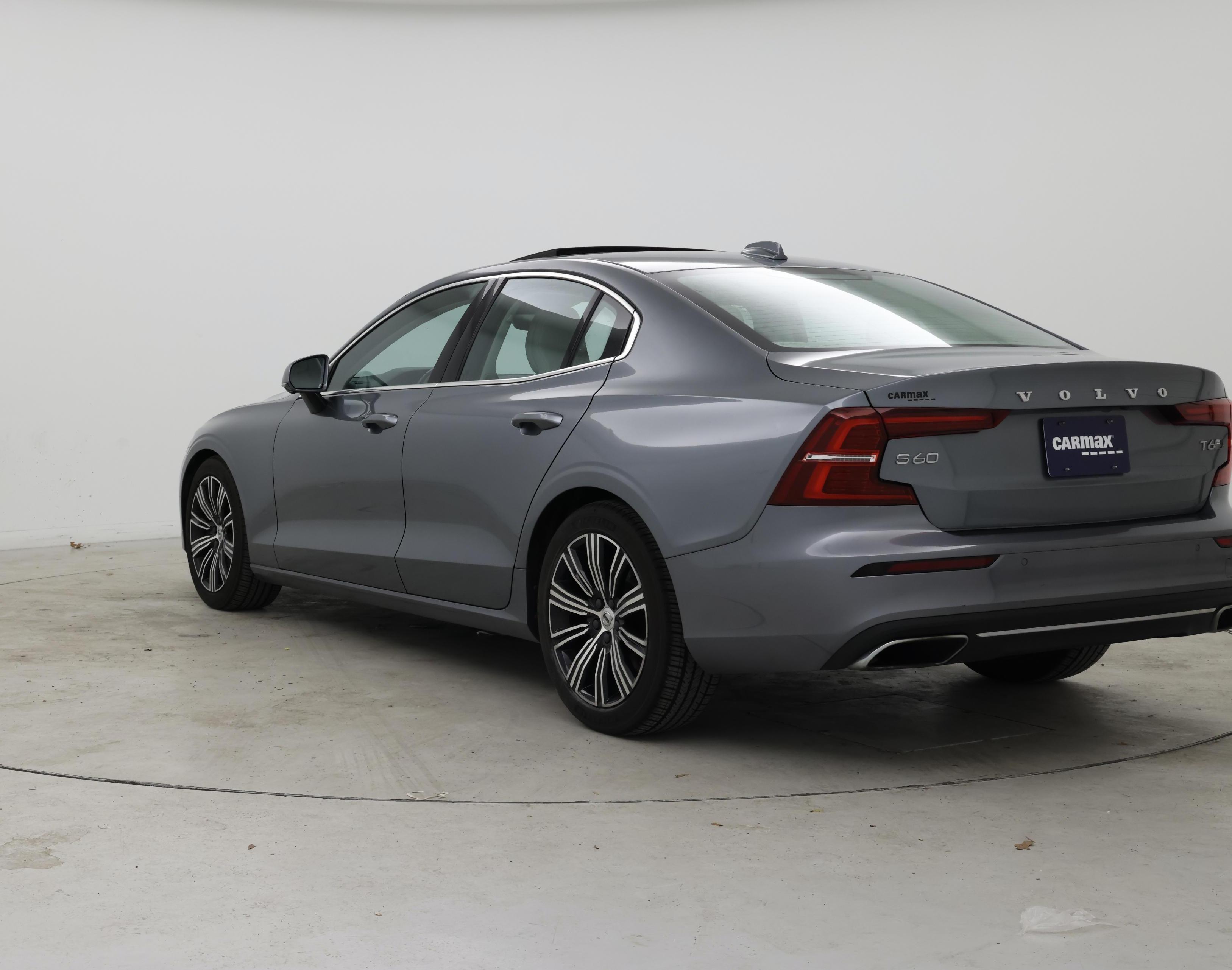 Thumbnail: 2019 Volvo S60 - 2