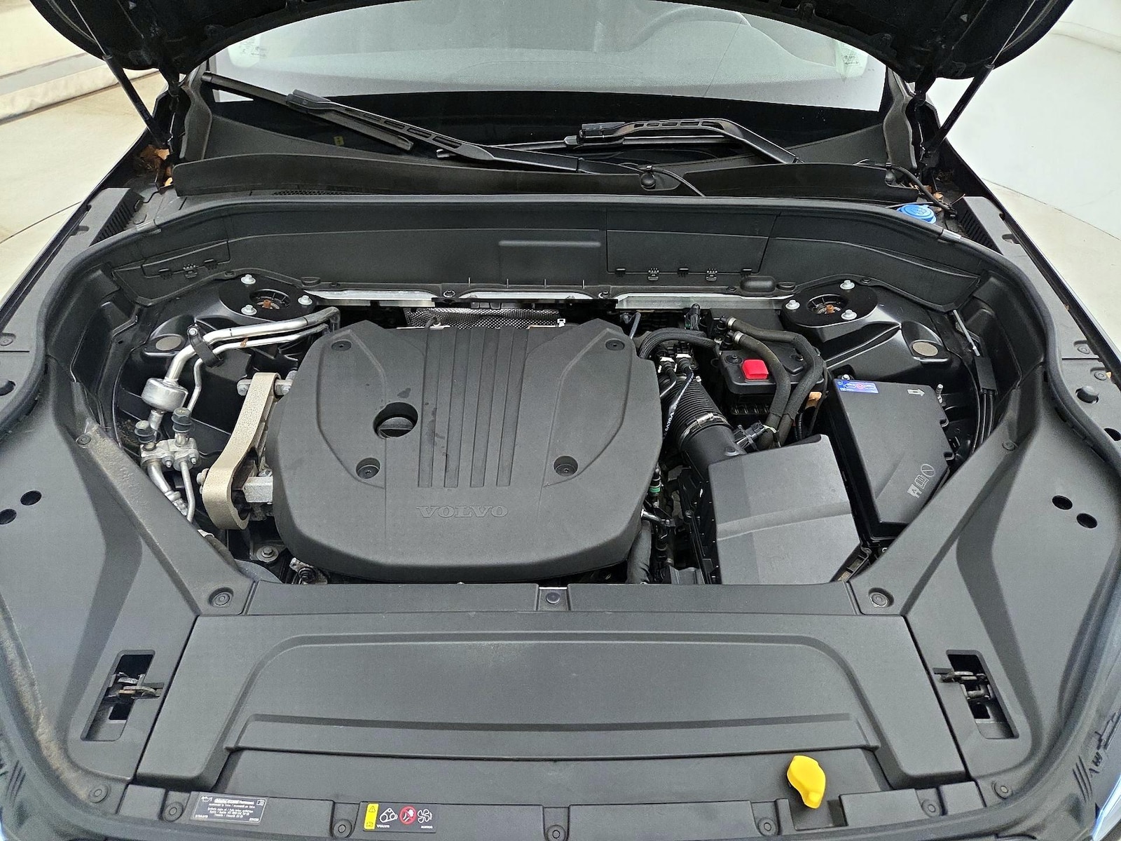 2023 Volvo XC90 Plus - Photo 25