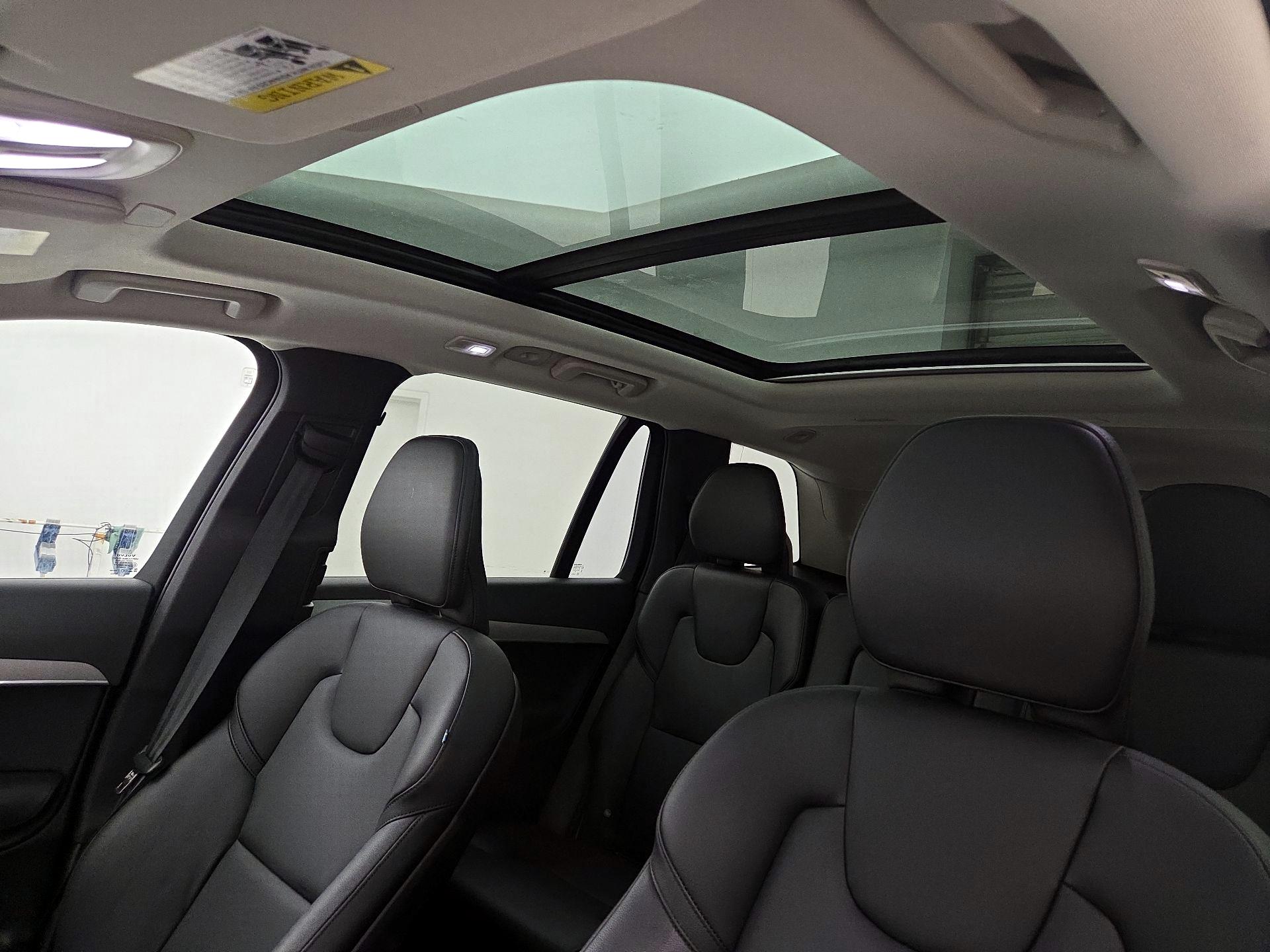 Thumbnail: 2024 Volvo XC90 - 20