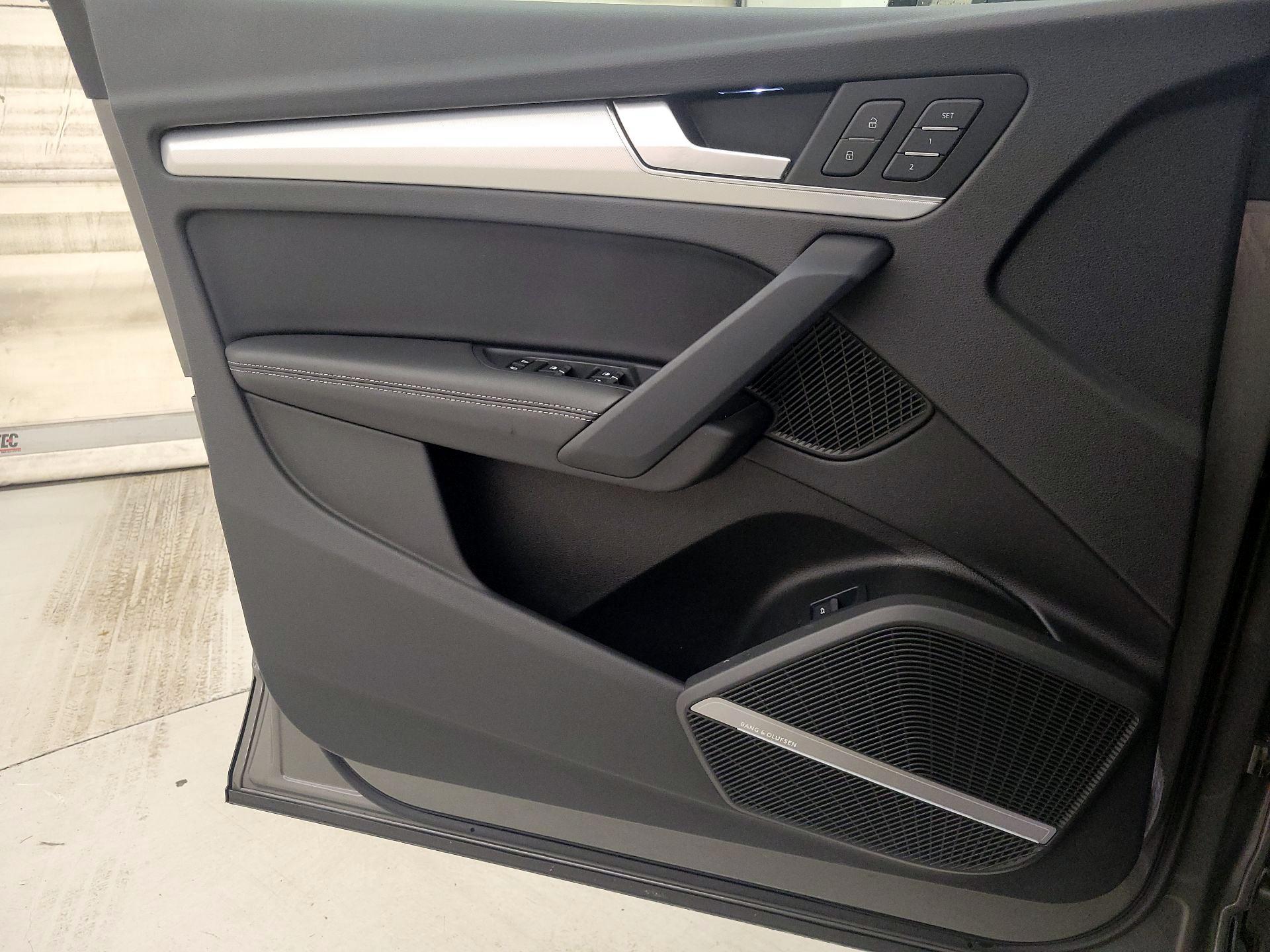 Thumbnail: 2023 Audi Q5 - 12