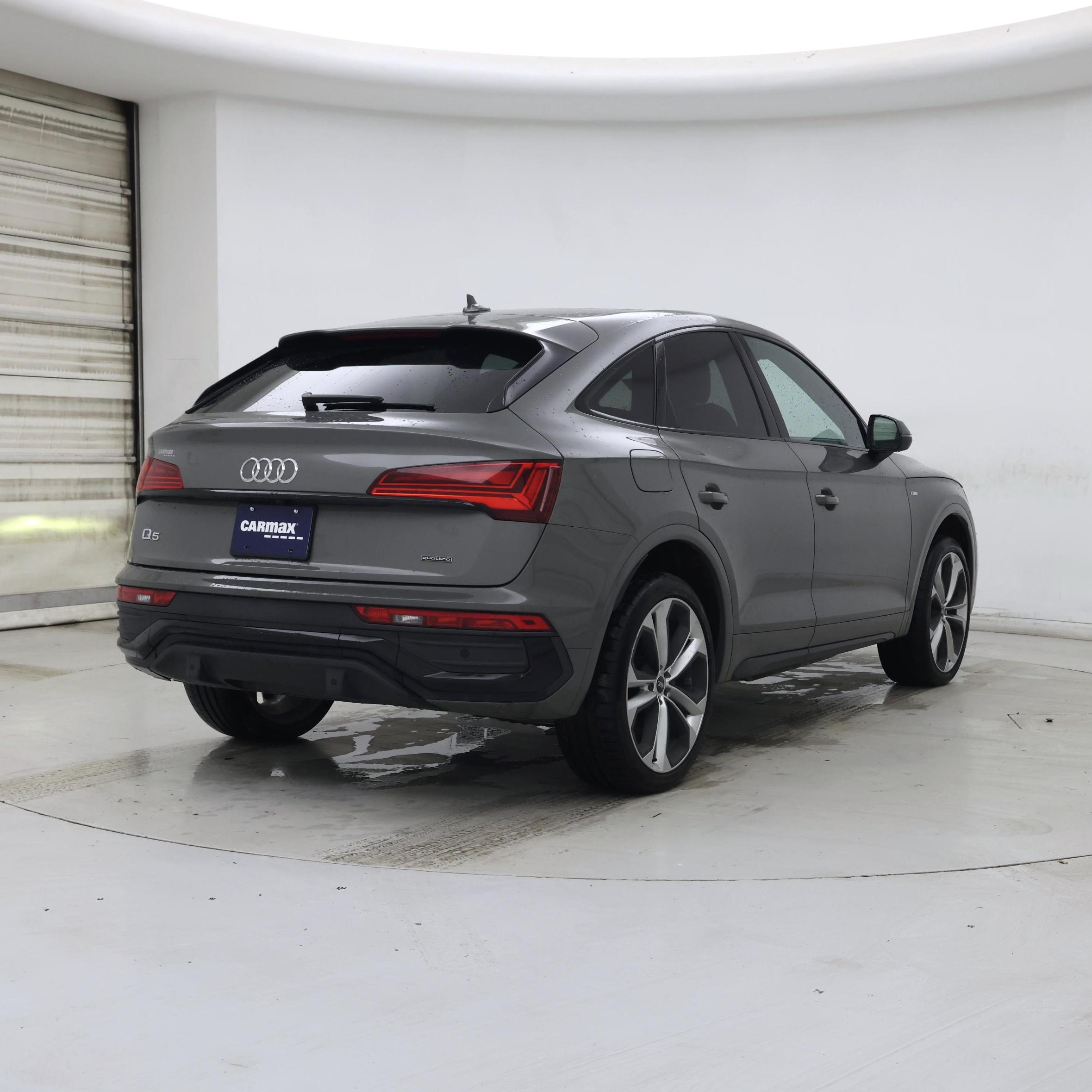 Thumbnail: 2023 Audi Q5 - 8