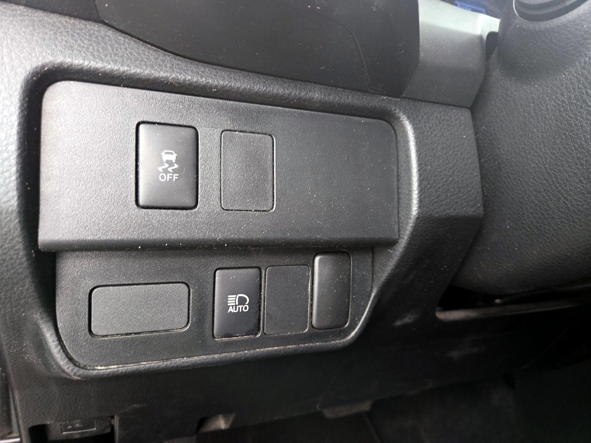 Thumbnail: 2022 Toyota Tacoma - 13