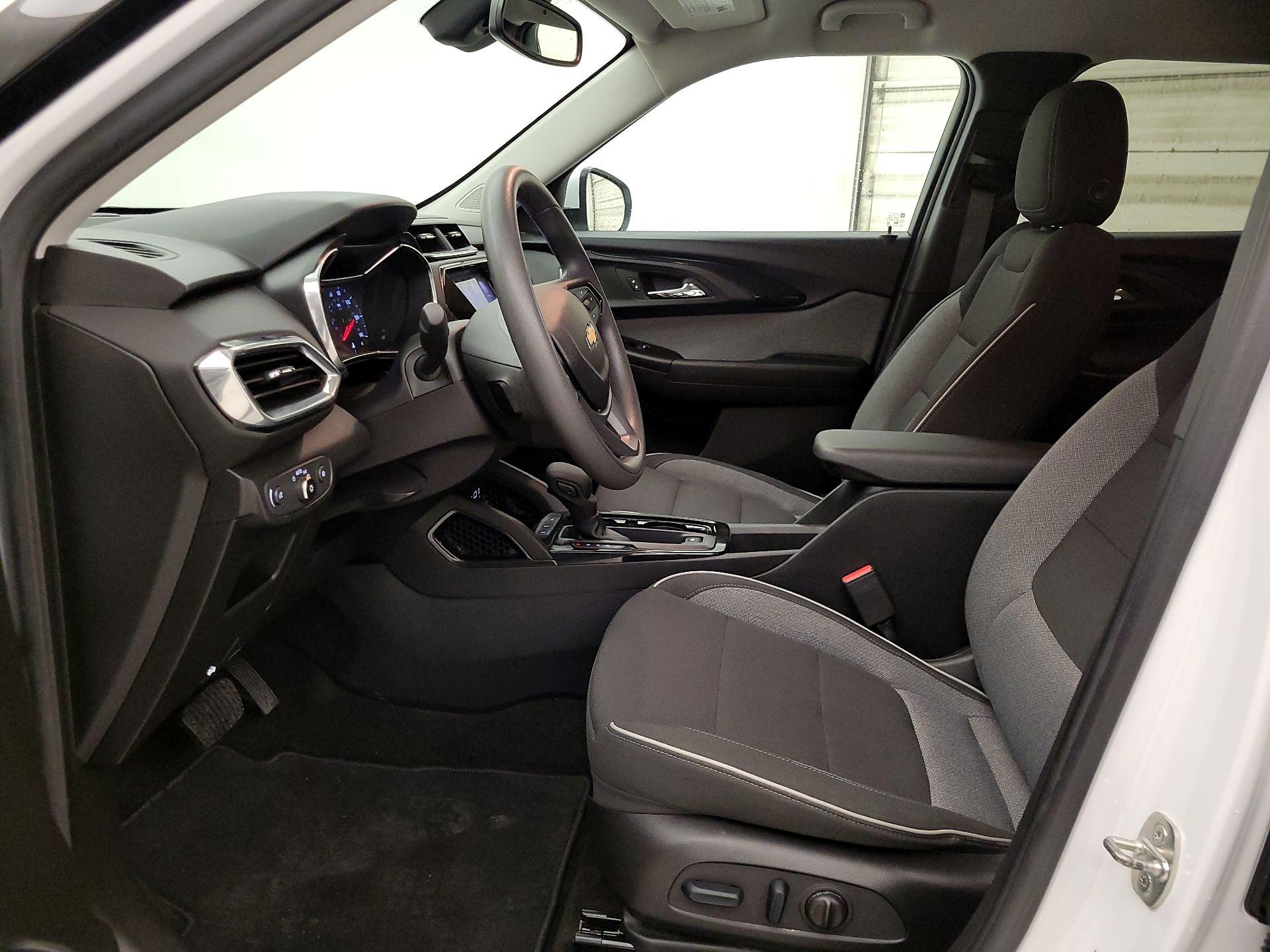 Thumbnail: 2023 Chevrolet TrailBlazer - 11