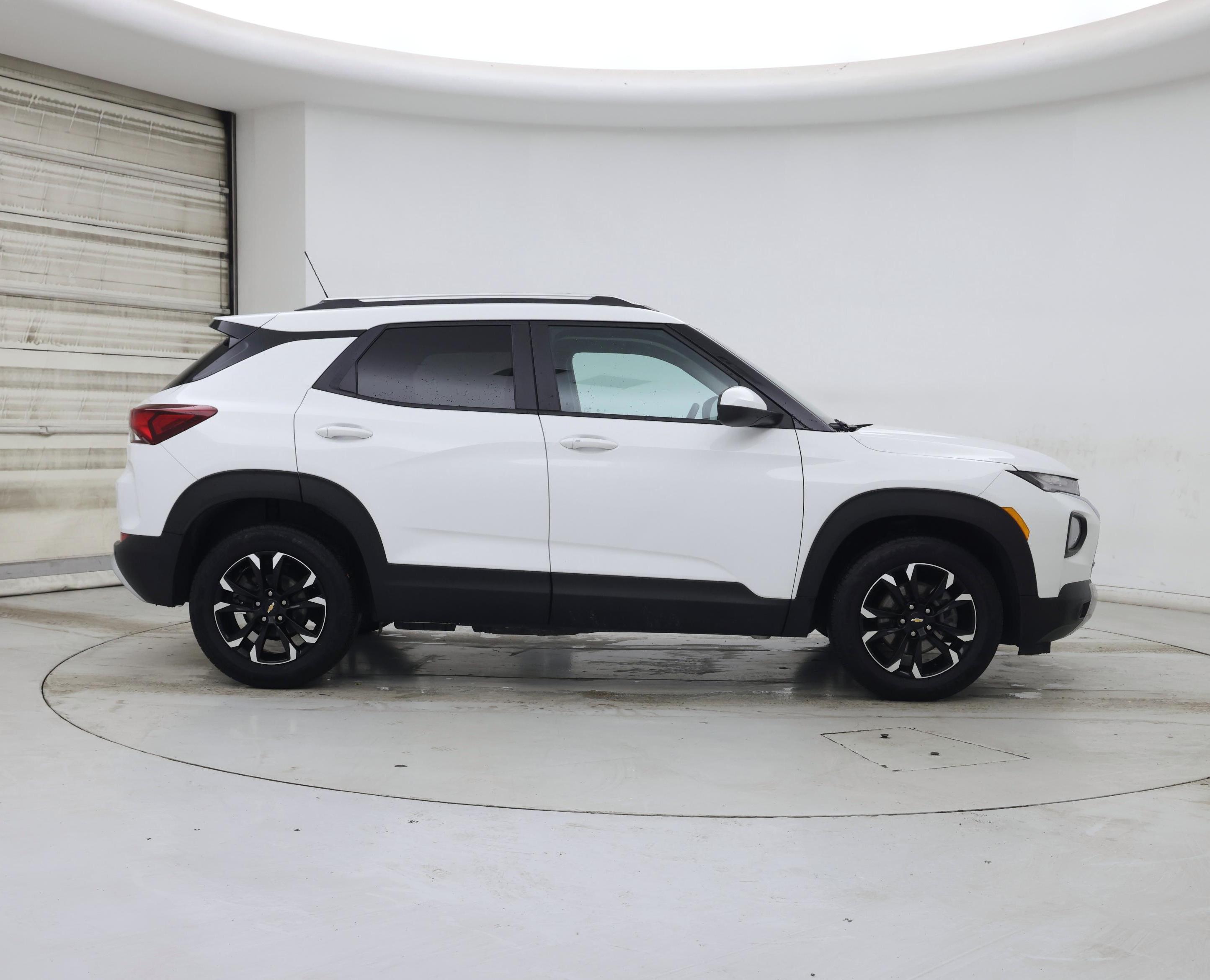 Thumbnail: 2023 Chevrolet TrailBlazer - 7