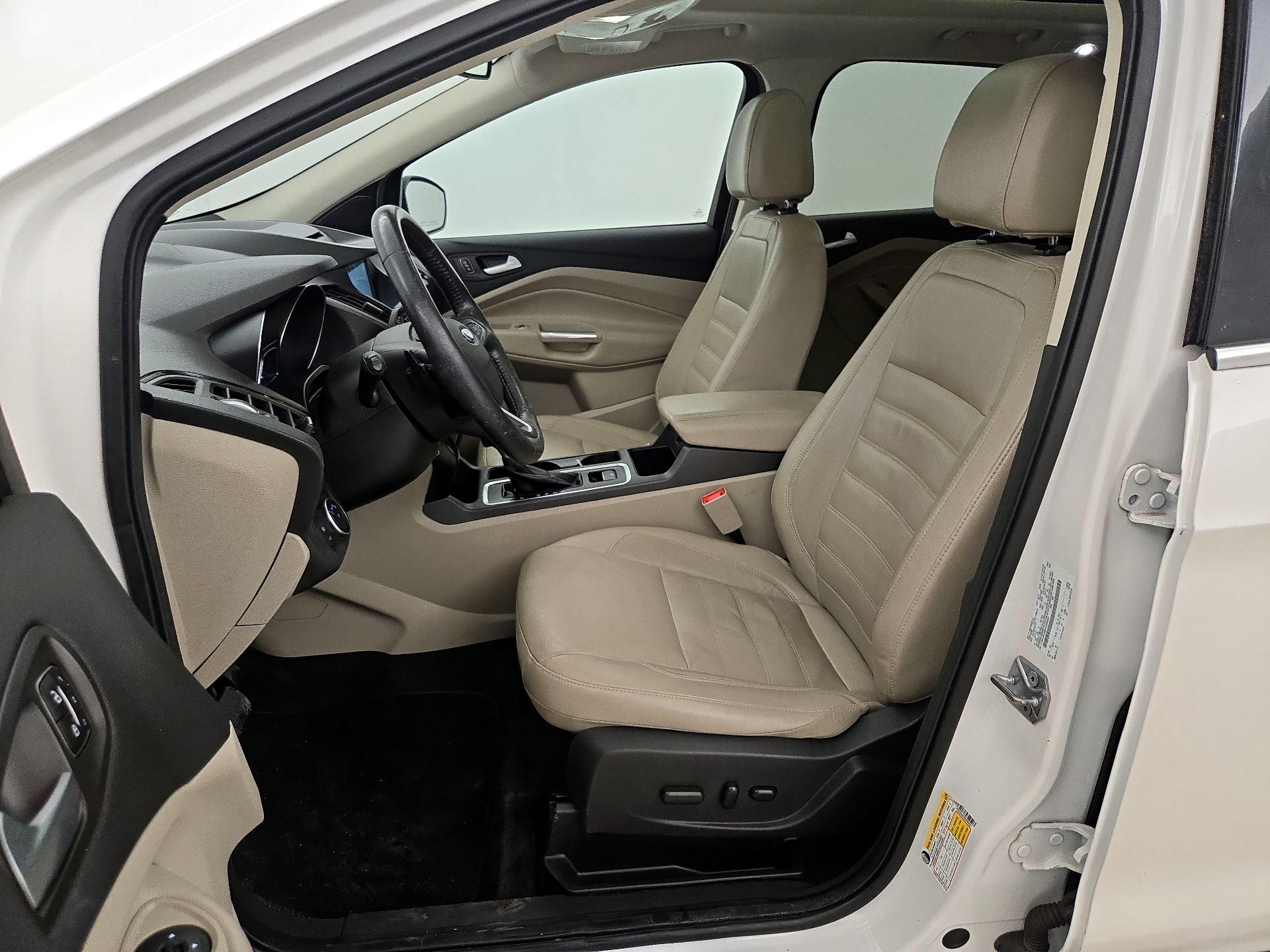 Thumbnail: 2017 Ford Escape - 11